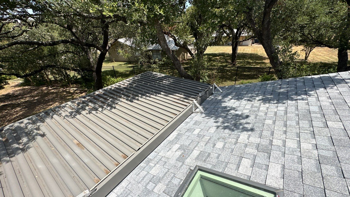 Antique Silver - Owens Corning TruDefinition Duration Storm AR by RoofsOnly.com