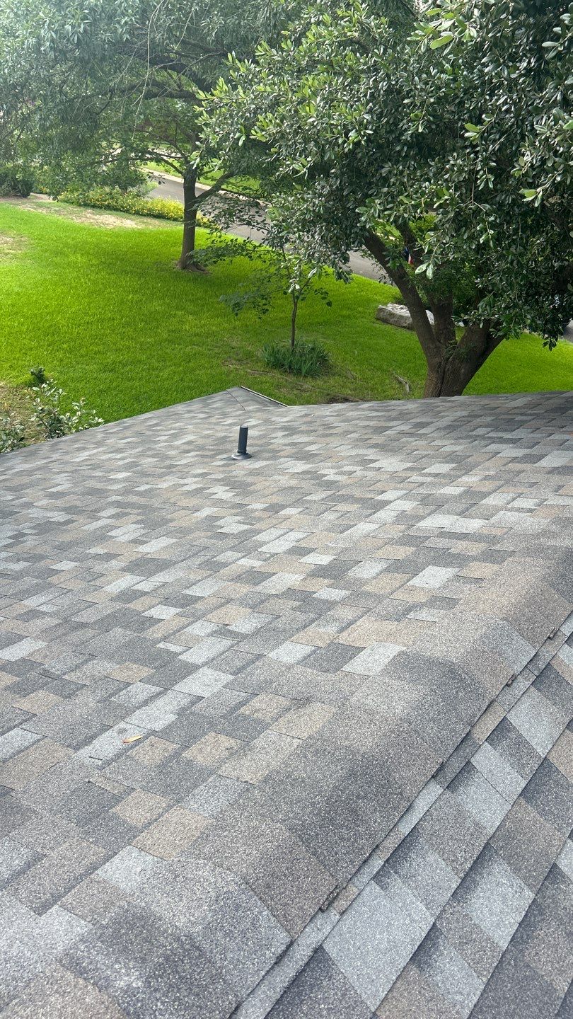 Williamsburg Gray - Owens Corning TruDefinition Duration by RoofsOnly.com