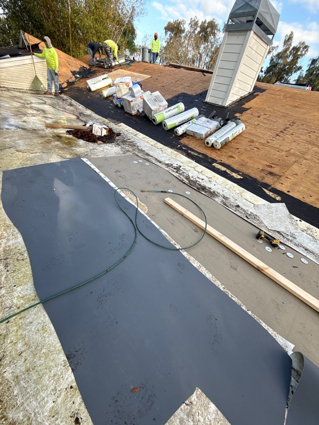 Project in Largo 33773 by Mitchell Roofing Company LLC 
