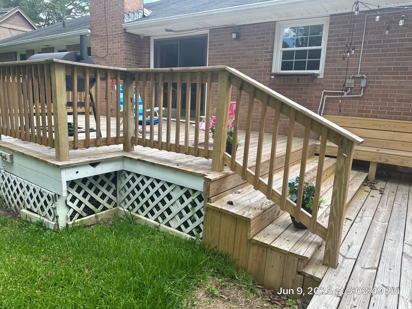 Wood Deck using Wood Sealant by DuraSeal
