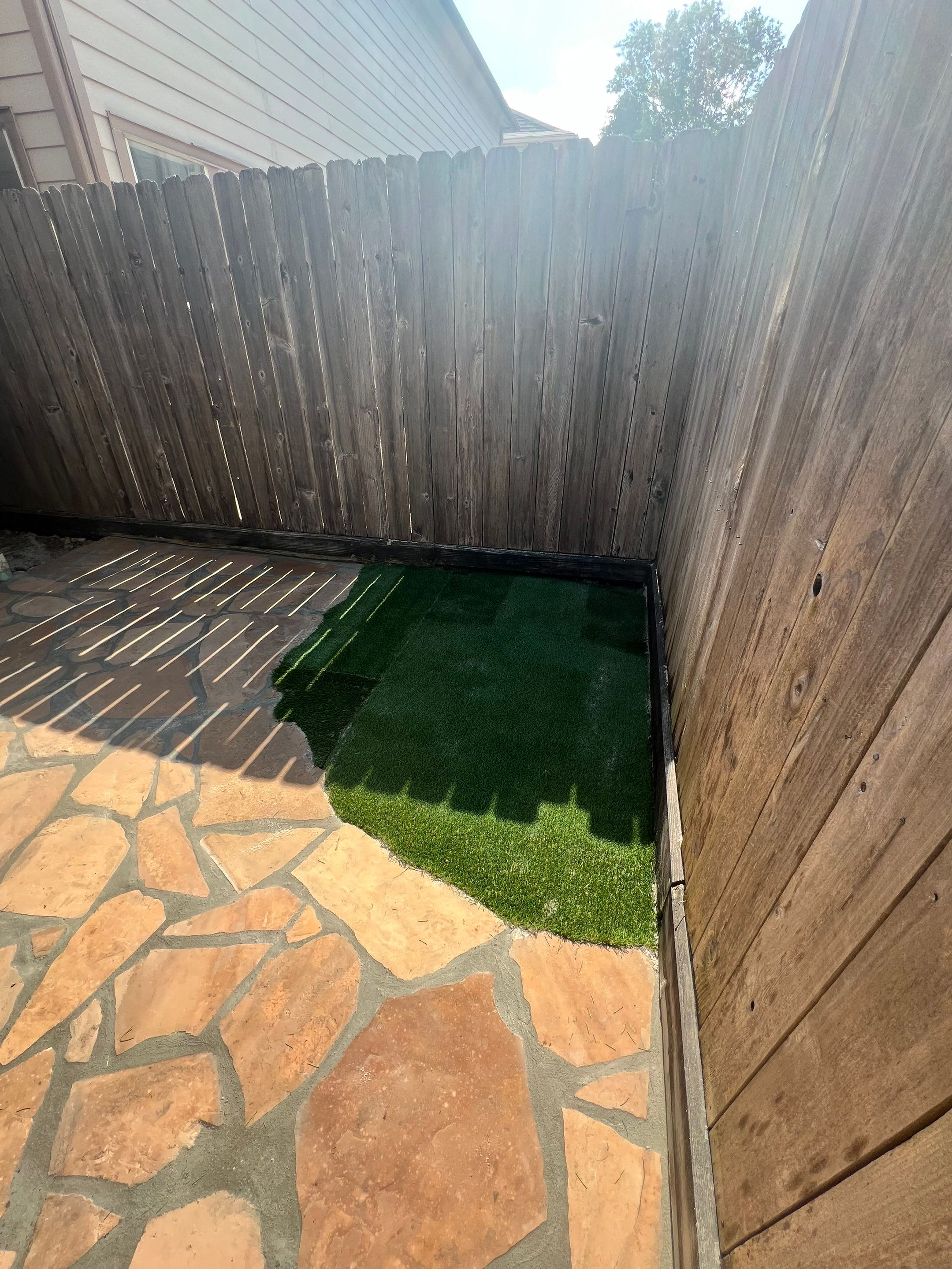 🌟 Clayton’s Backyard Flagstone Patio Home Makeover by Texas Urban Elements