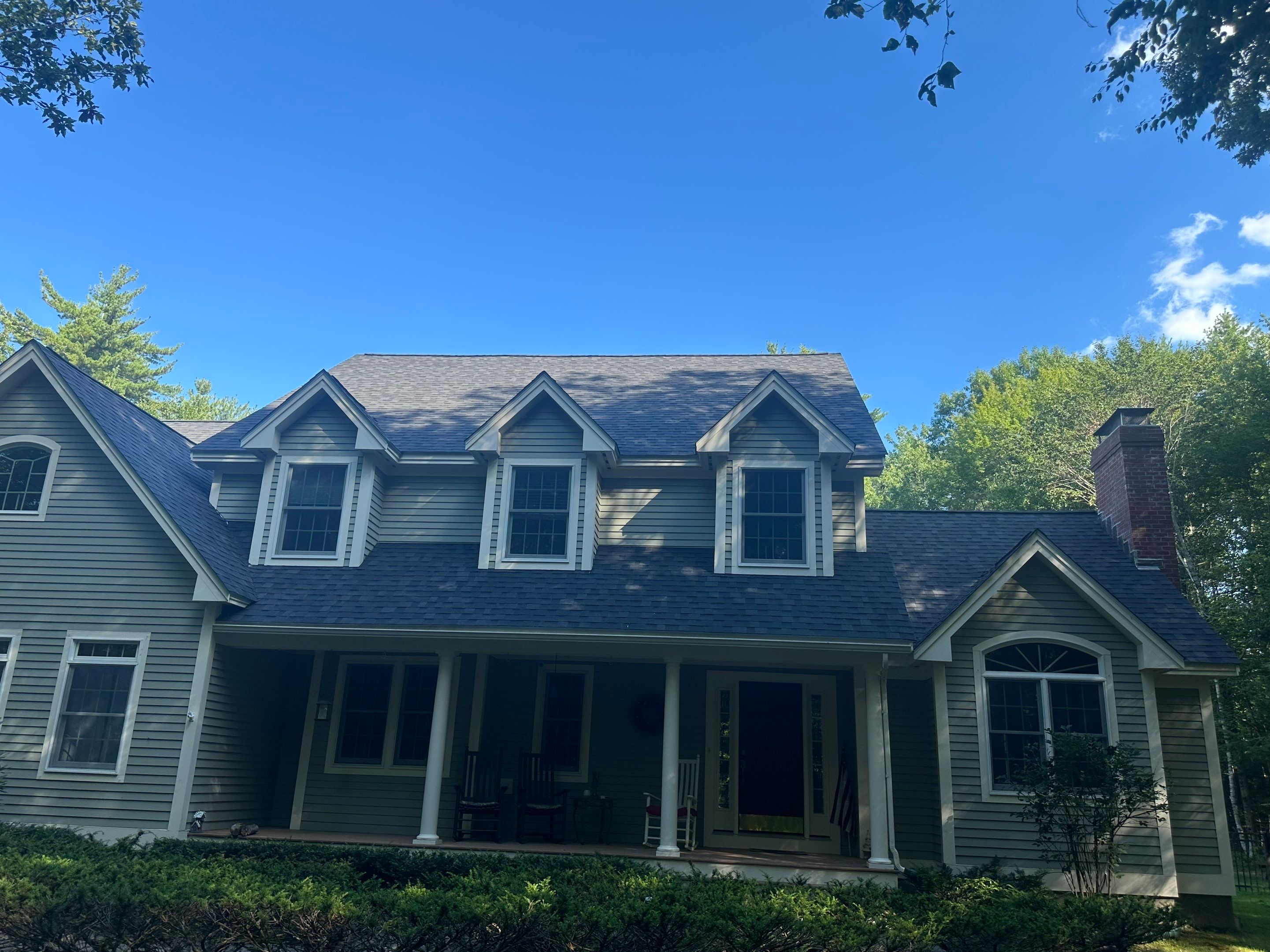 š IKO Roof Transformation in Berwick, Maine! š²šØ by Tall pine roofing