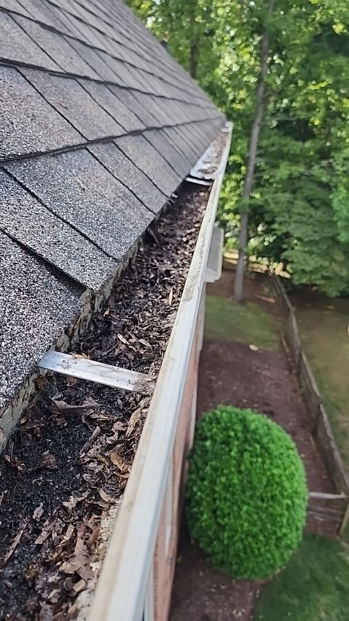 House Wash using cleaner by Power Wash Masters LLC