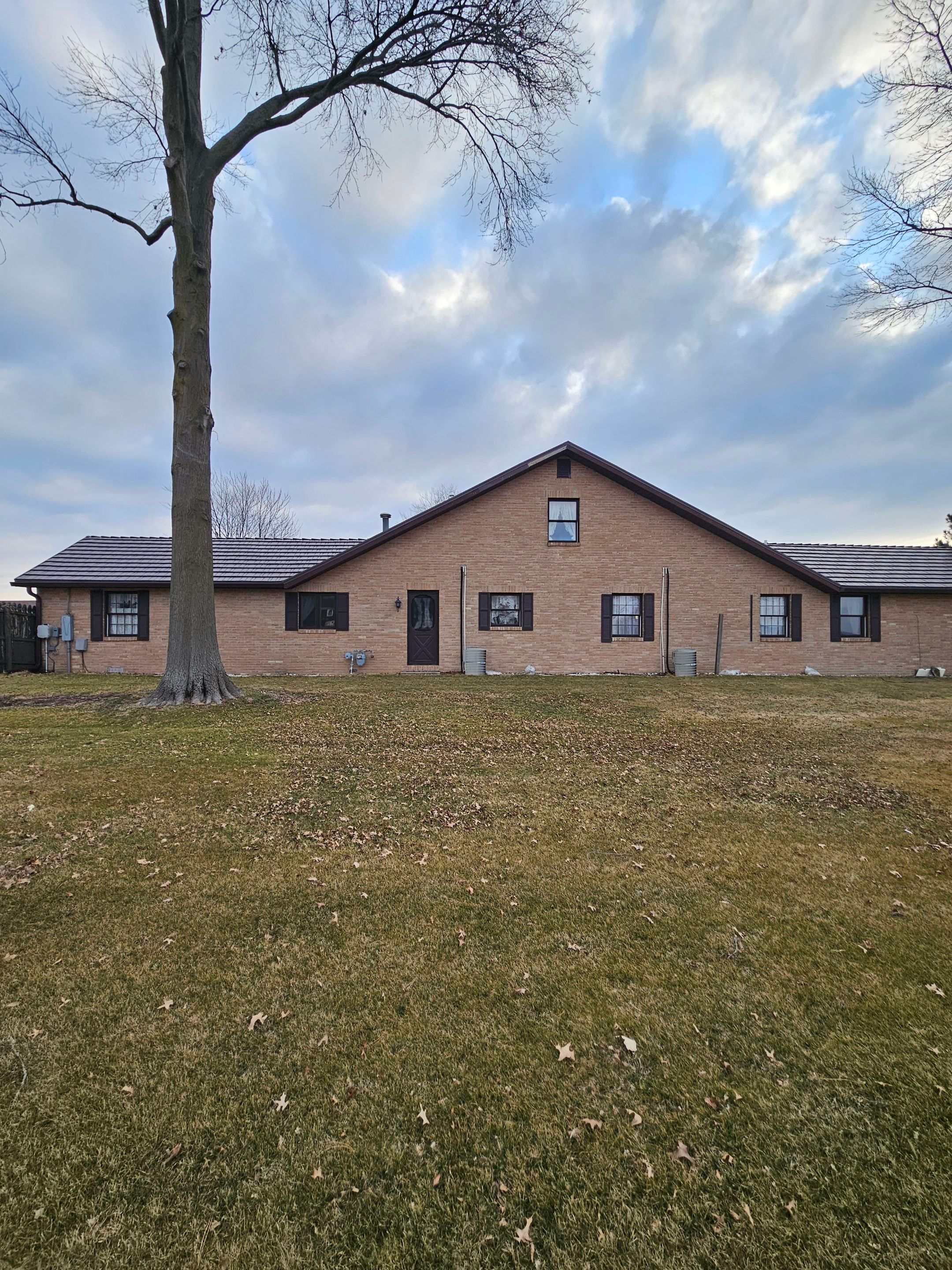 Residential Roofing Installation using Great American Shake - Mustang Brown by Nitro Roofing and Construction