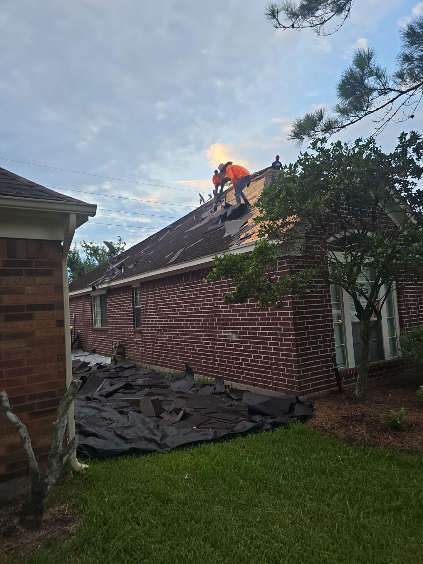 Roof Replacement Missouri City by Roof Repair Company