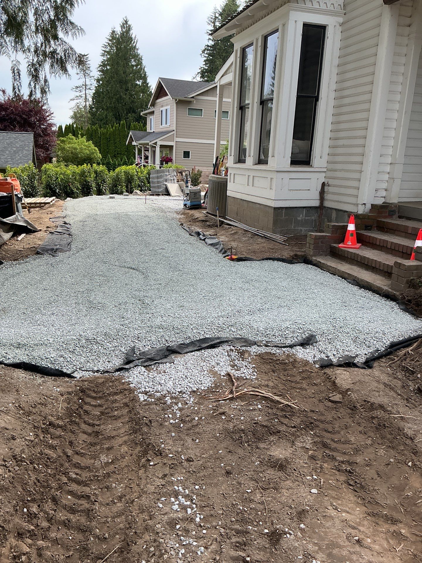 Maple Ave Renovation by Pacific Pine Landscape