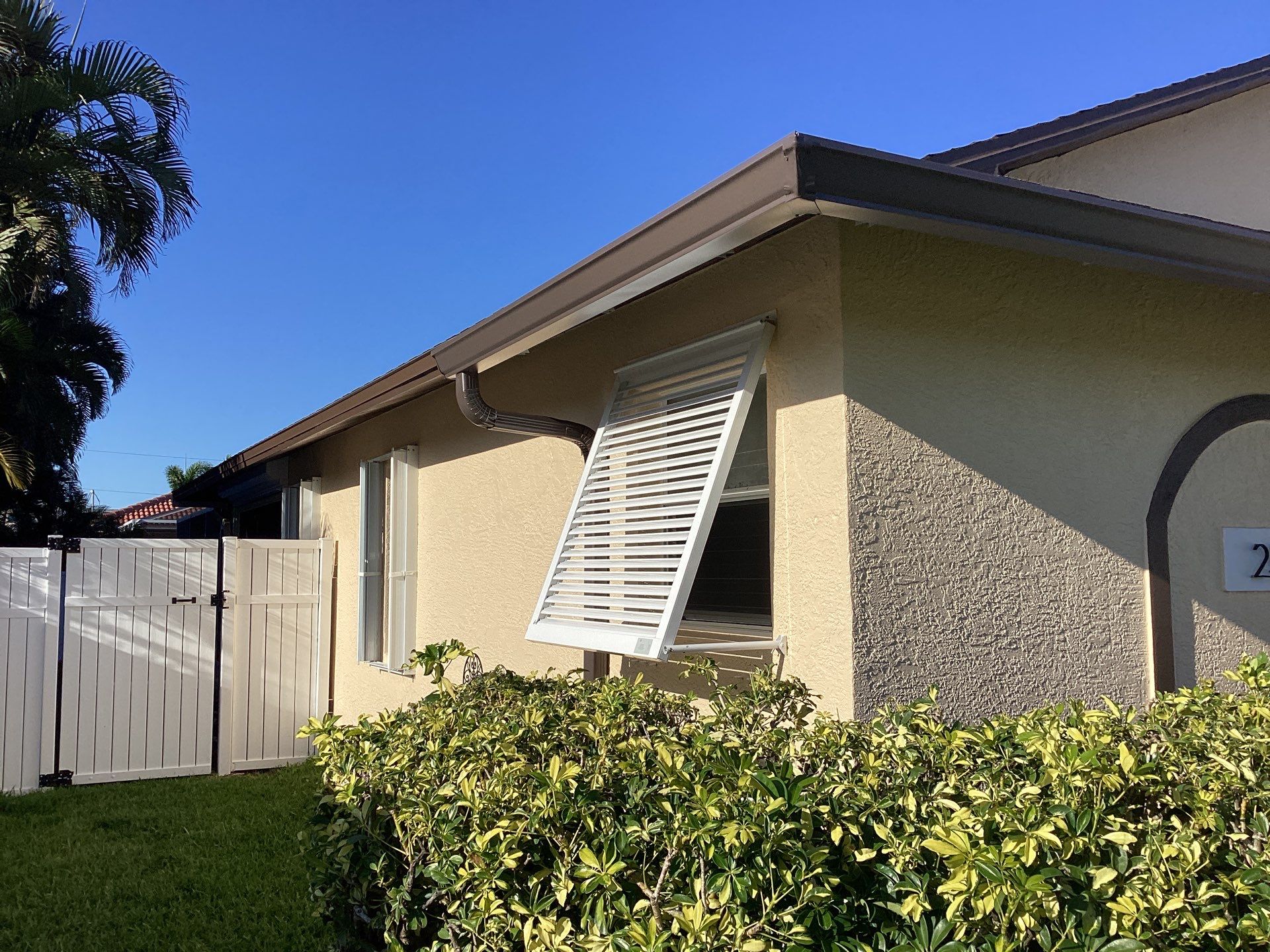 Musket Brown Seamless Gutters using Royal Brown by Gutter Professors
