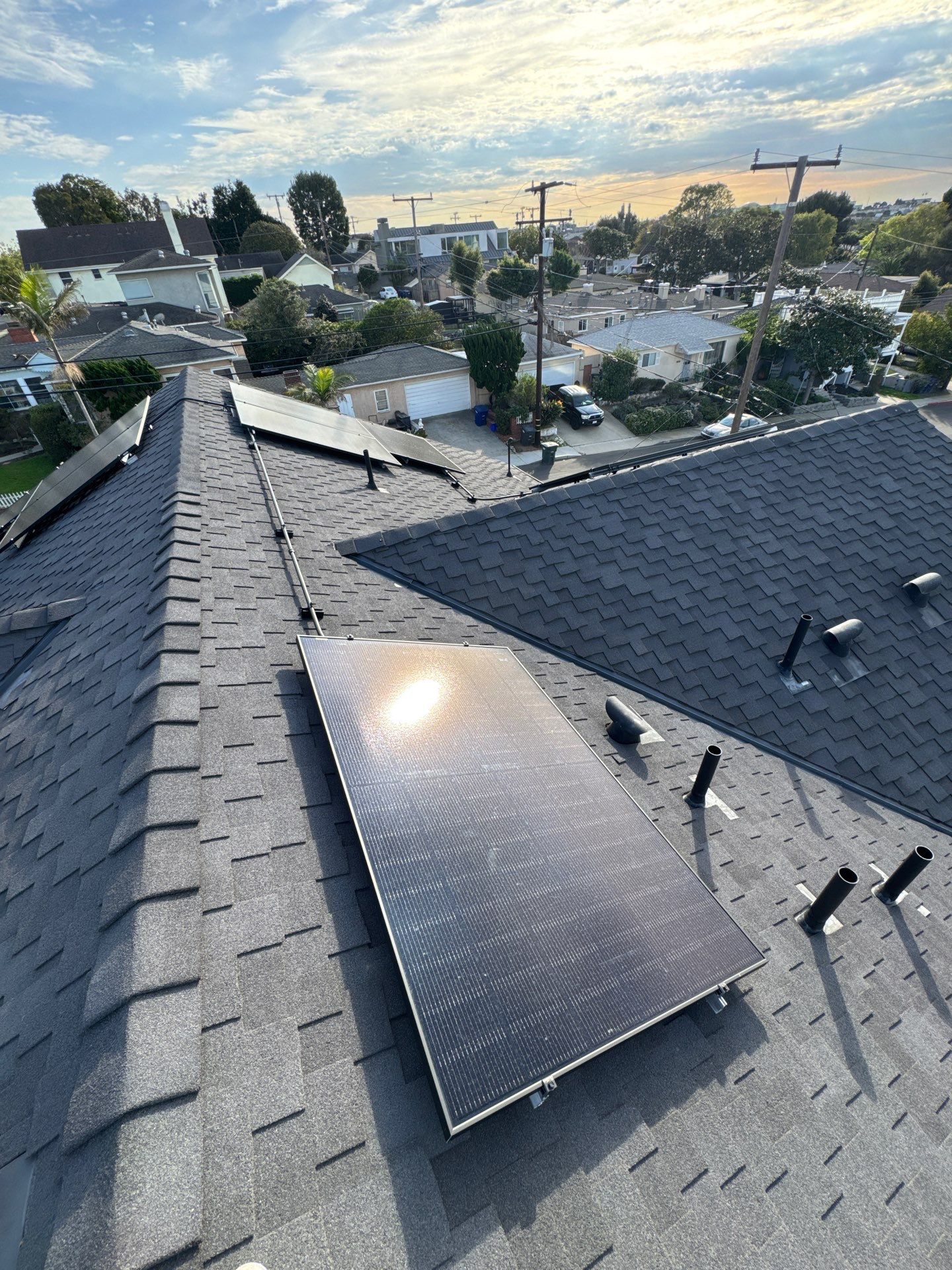 20-Panel Solar System and Tesla Powerwall 3 Installation in El Segundo by AWS Solar
