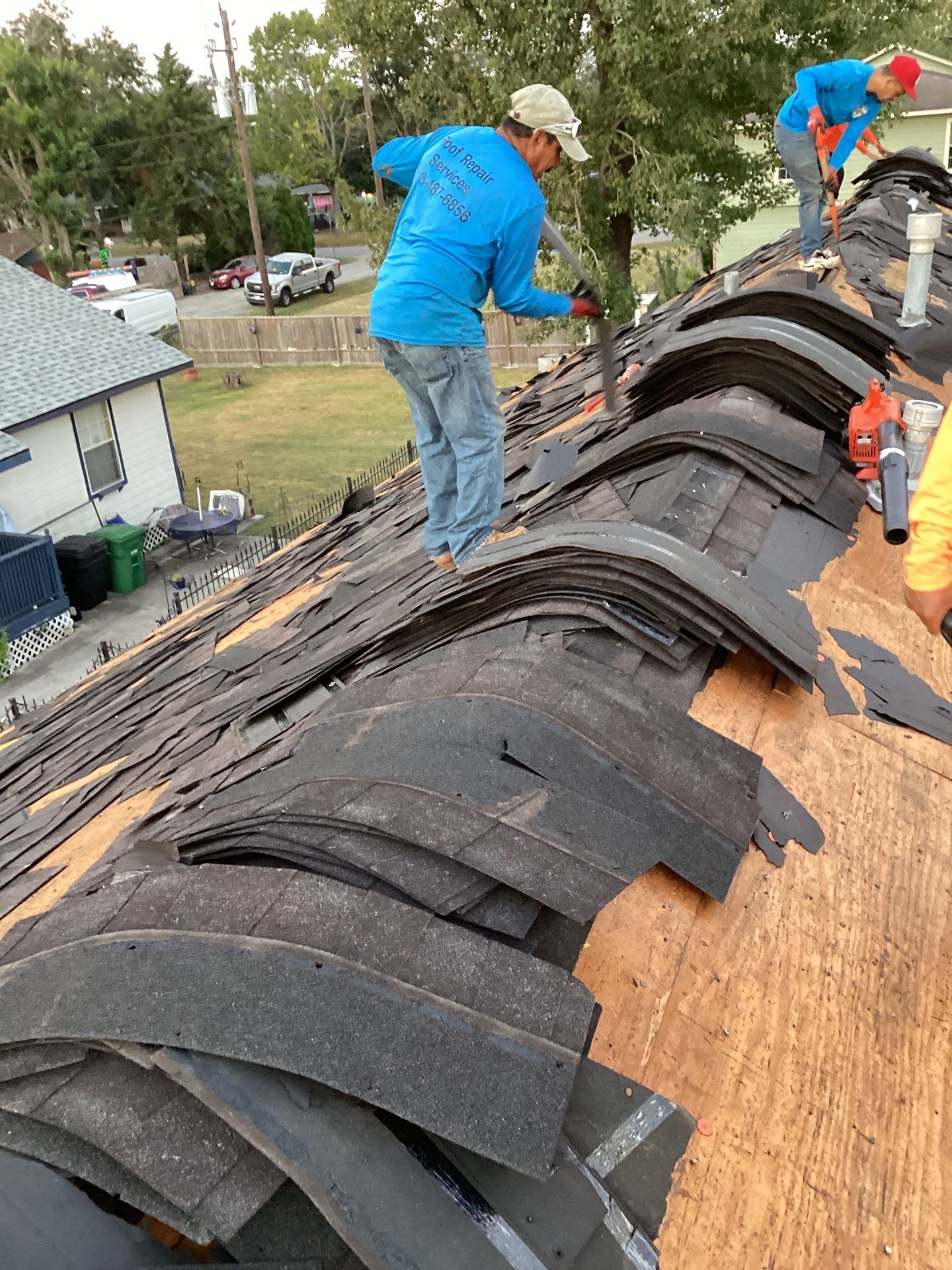 Residential Roofing Installation using Owen's Corning Duration (Lifetime) Shingles by Roof Repair Company
