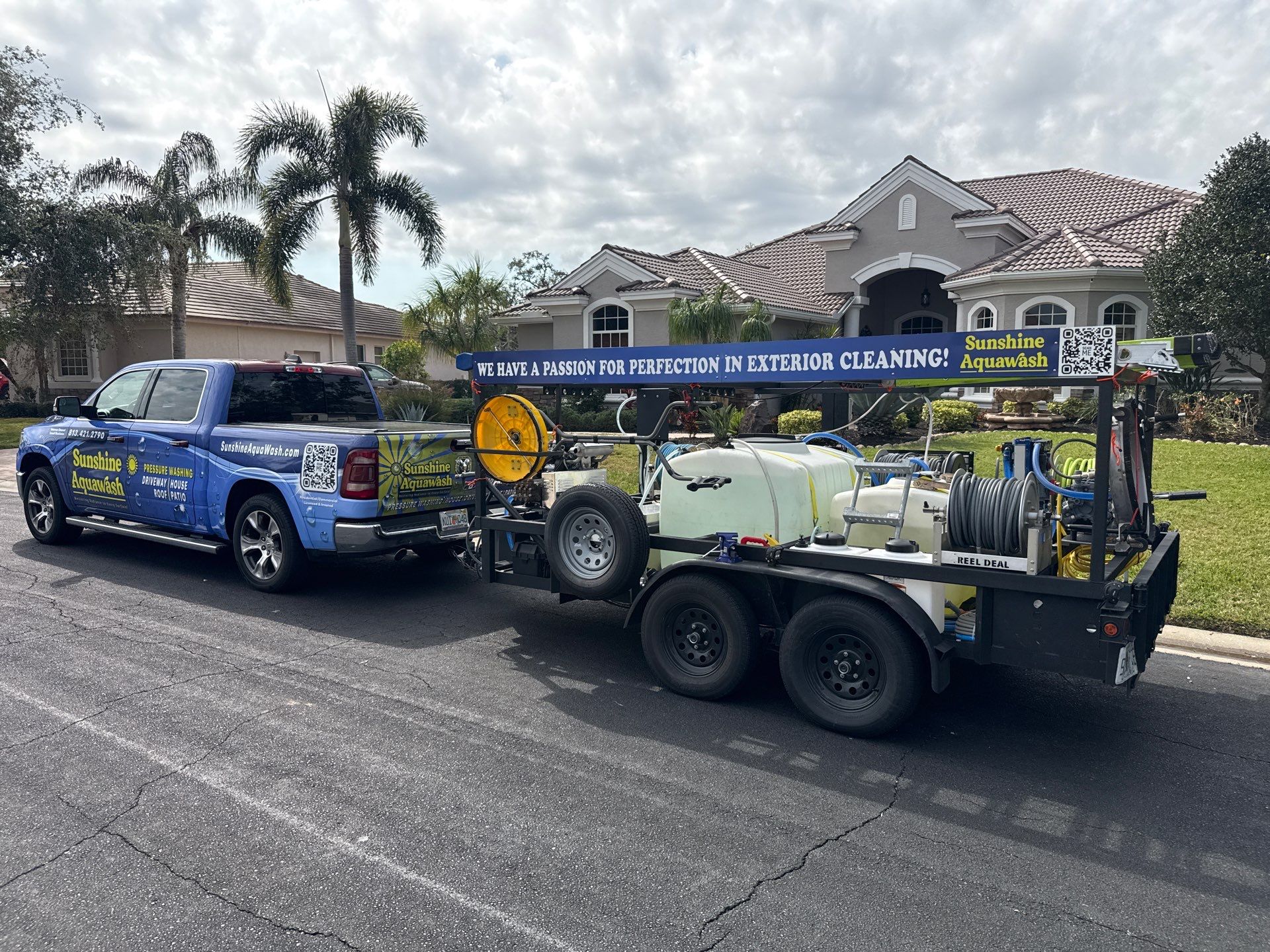 🏡 House Wash, Screen Enclosure & Travertine Pool Deck Cleaning – River Wilderness, Parrish, FL ✨ by Sunshine AquaWash