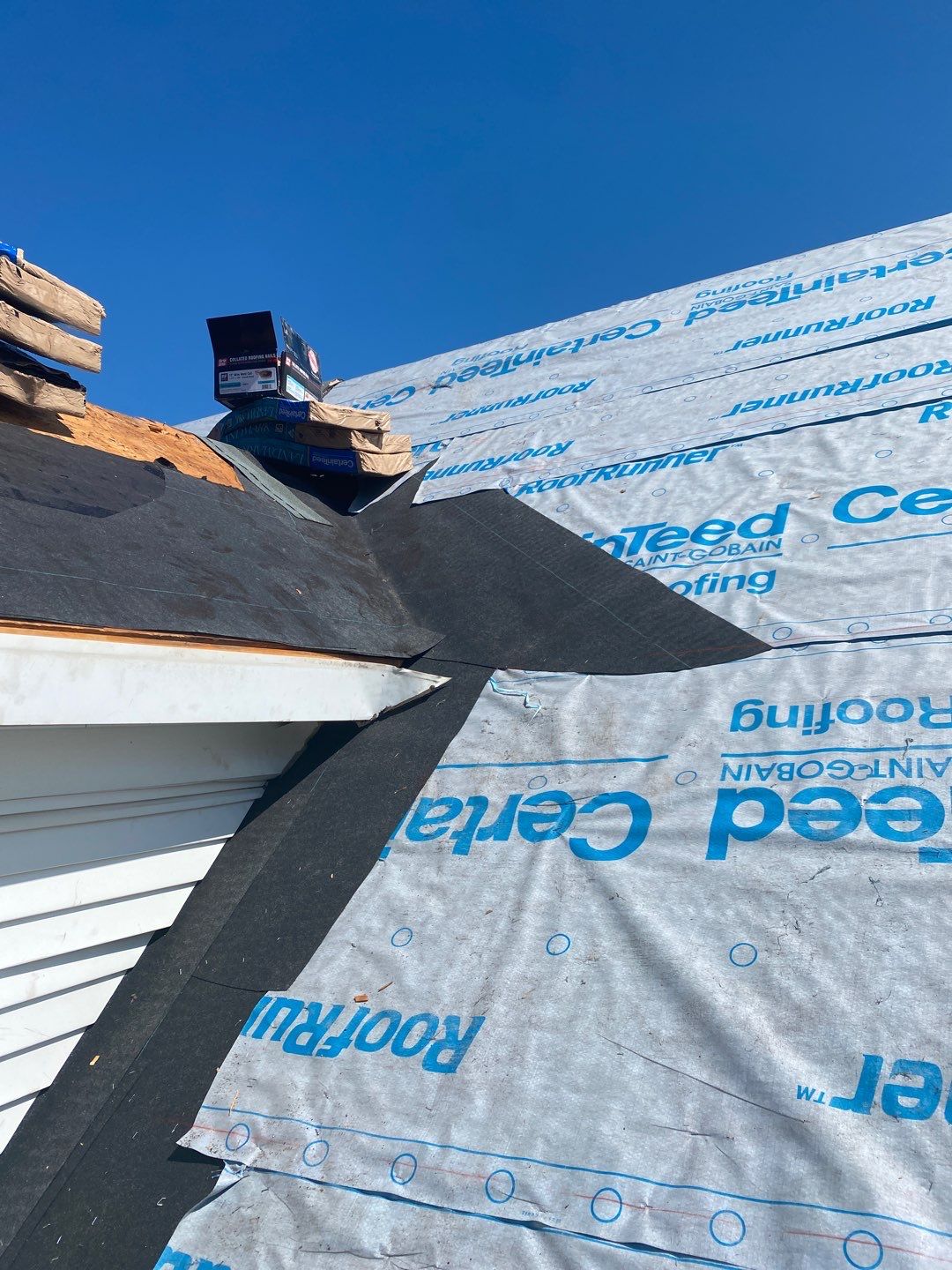 Roof Replacement using CertainTeed Landmark by 180 Contractors