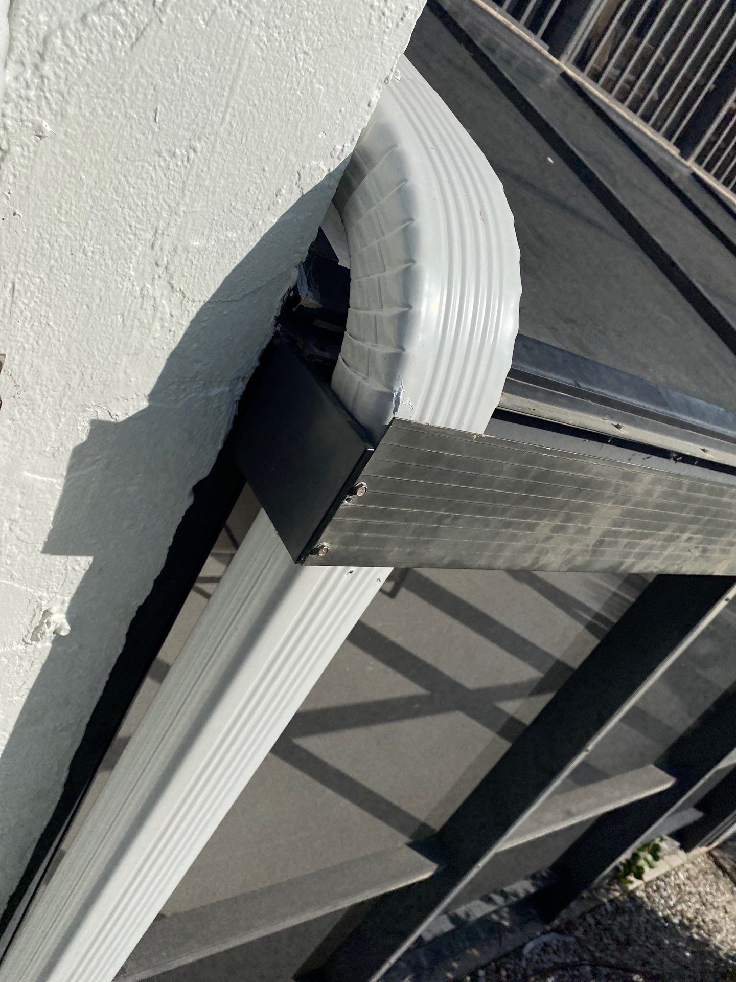 Gutter cleaning all buildings are the same for 6 units in Fort Myers FL by Gutter Professors