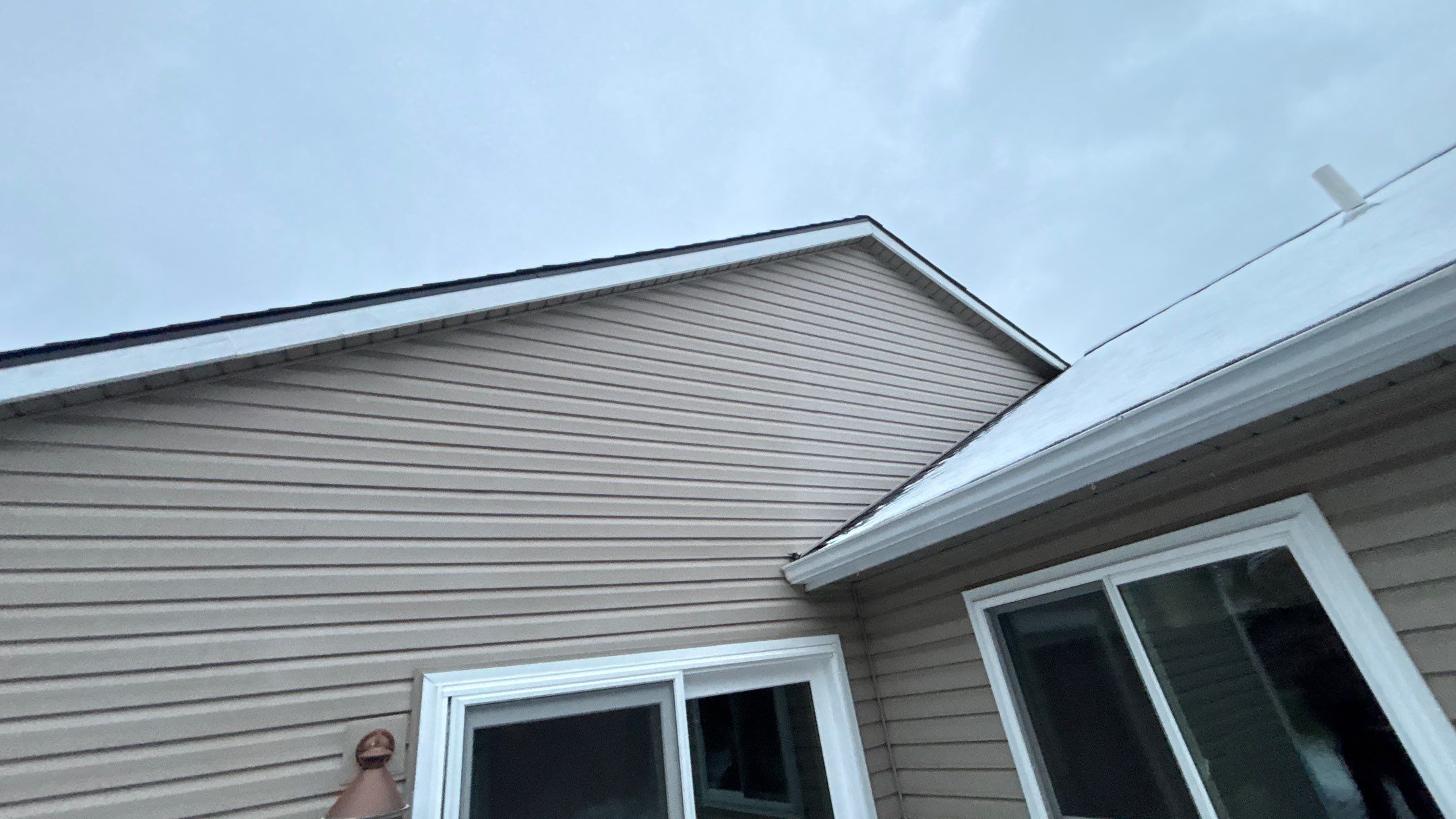 Siding Replacement using Alside Charter Oak D4.5" Riveria Dusk by 180 Contractors