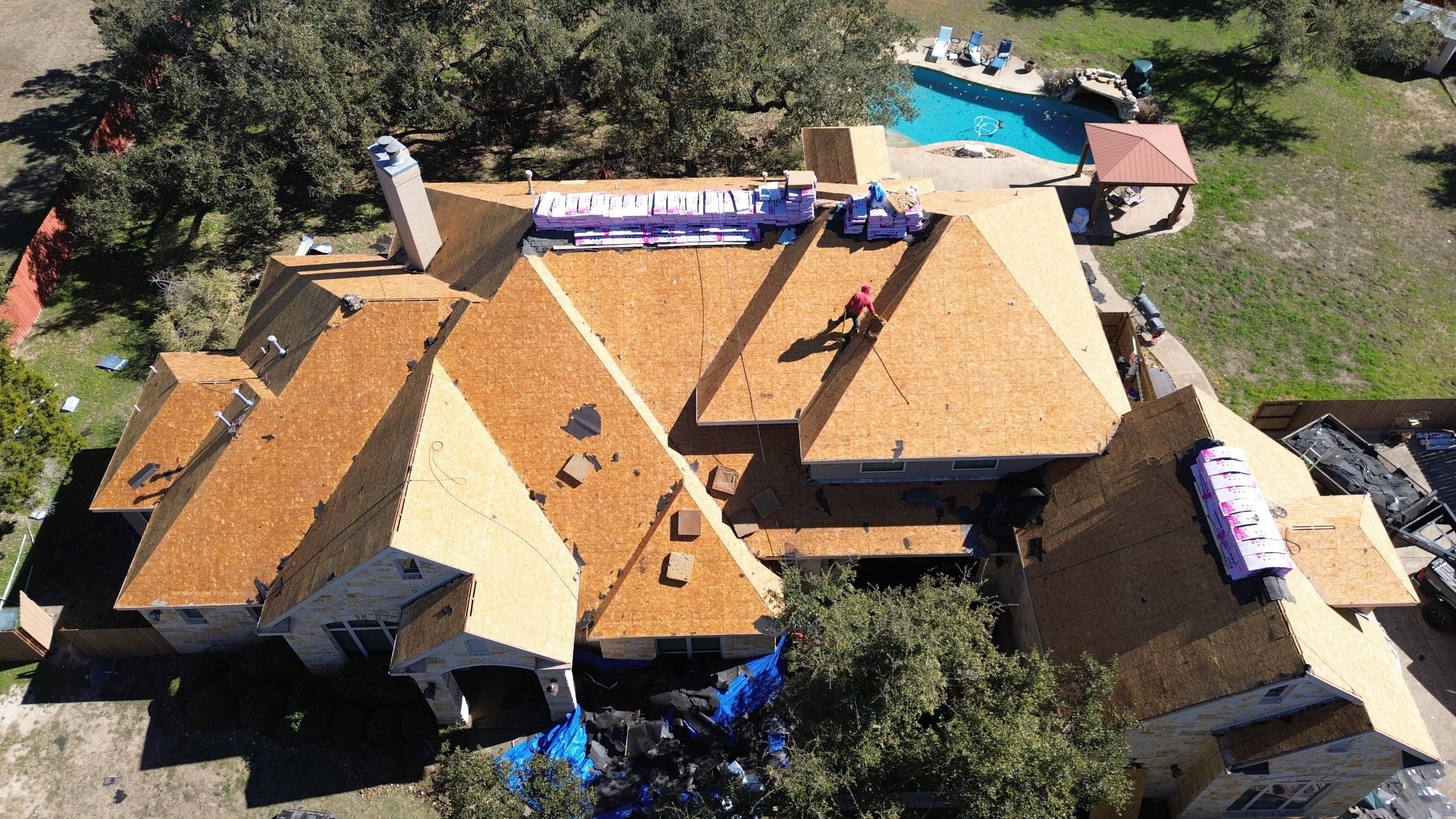 Residential Roof Replacement using 30 Year Laminate Shingles with High Profile Ridge by Premier Roofing and Contracting