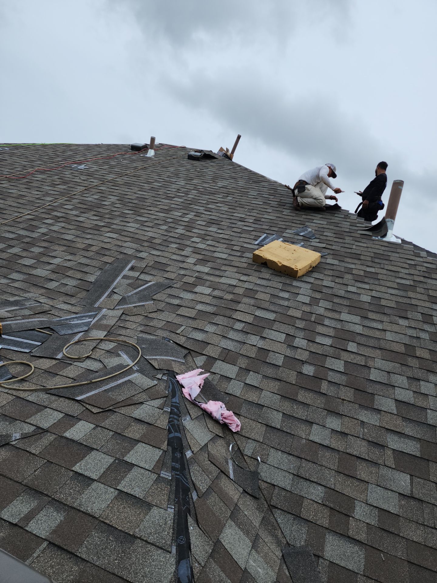 Residential Roofing Installation using Owen's Corning Duration (Lifetime) Shingles by Roof Repair Company