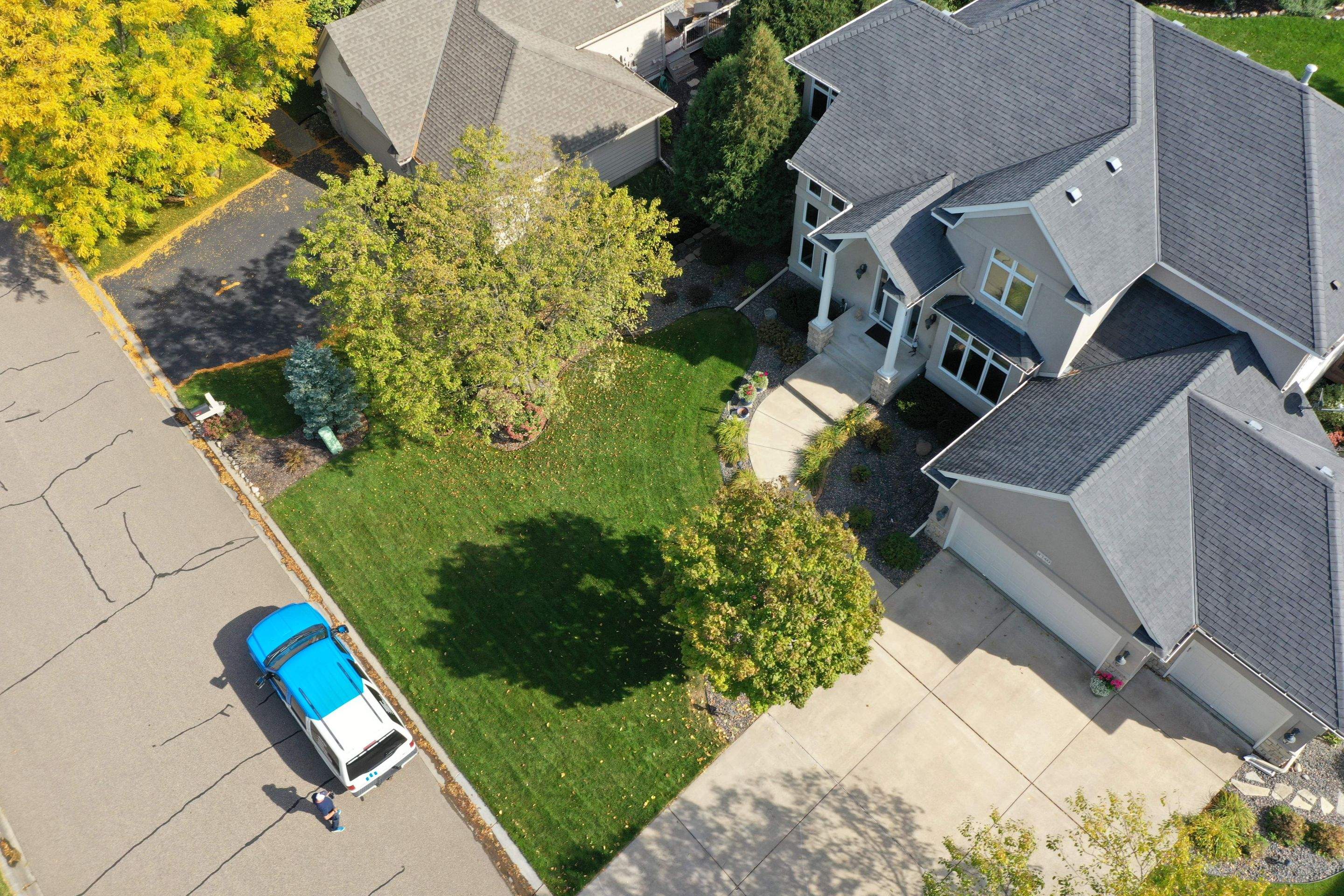 Residential Roofing Installation using Certainteed Landmark Moire Black by MODERN EXTERIOR SYSTEMS