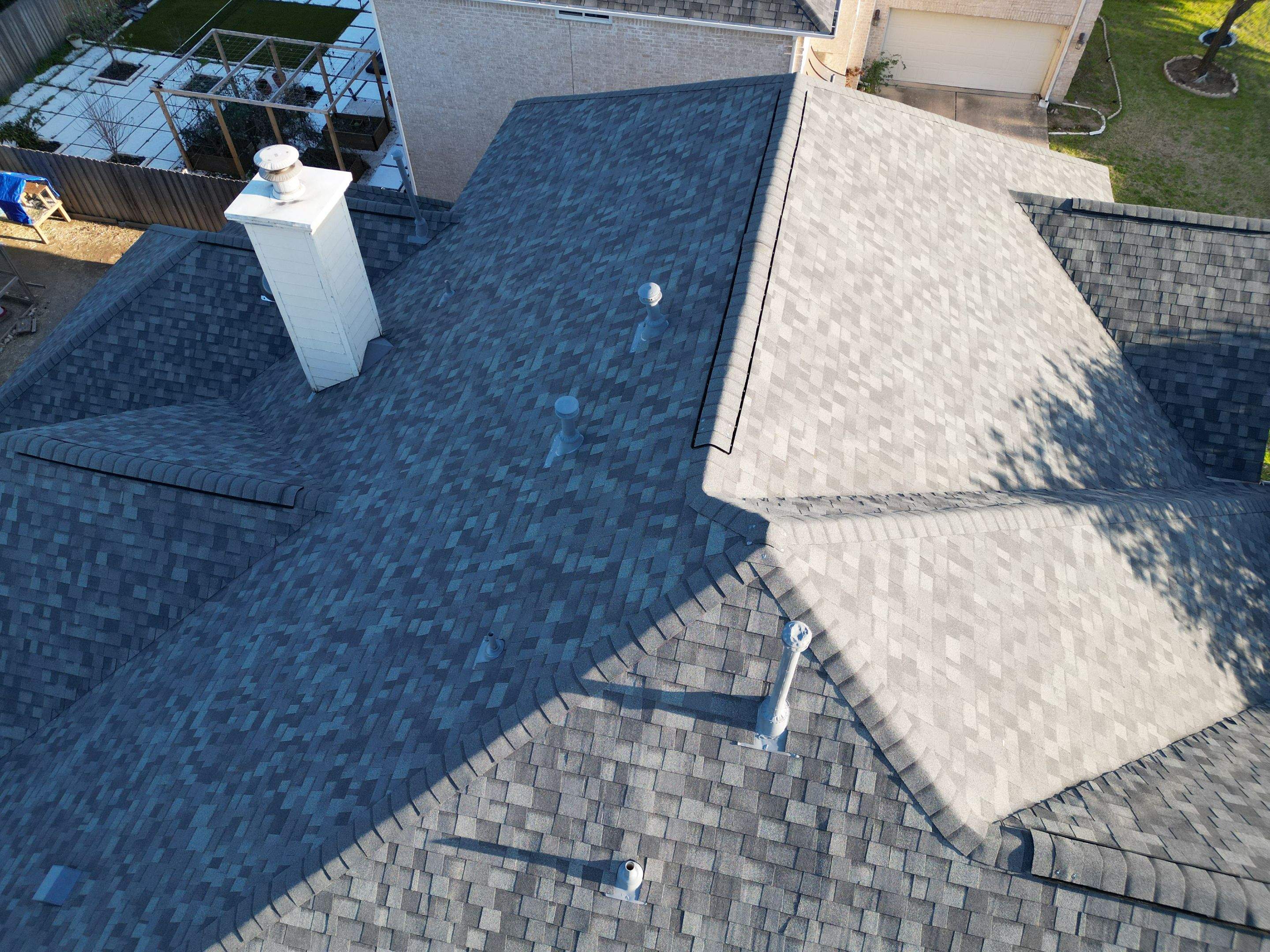 Estate Gray - Owens Corning TruDefinition Duration by RoofsOnly.com