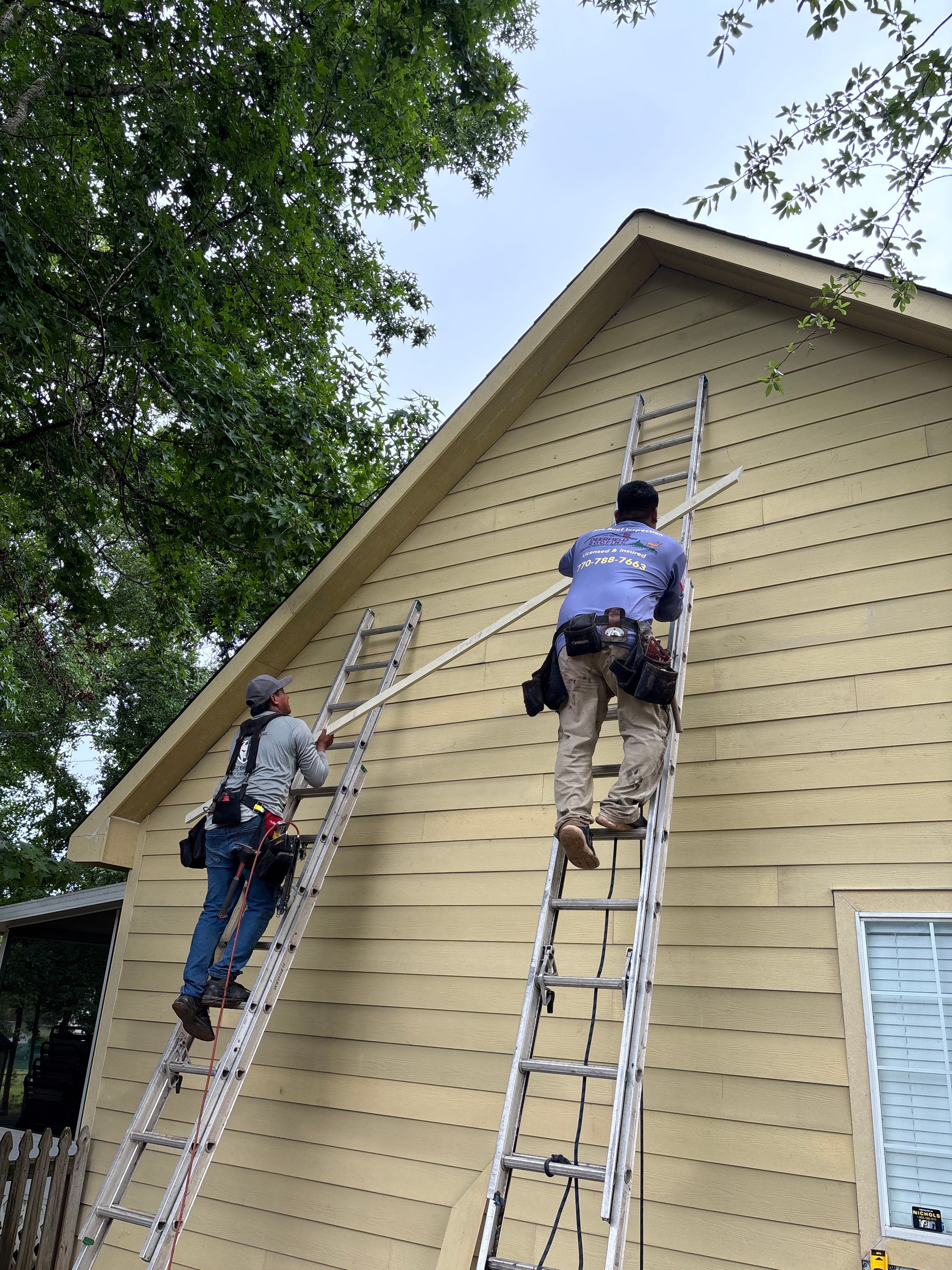 Siding replacement  by Deerfield Roofing LLC