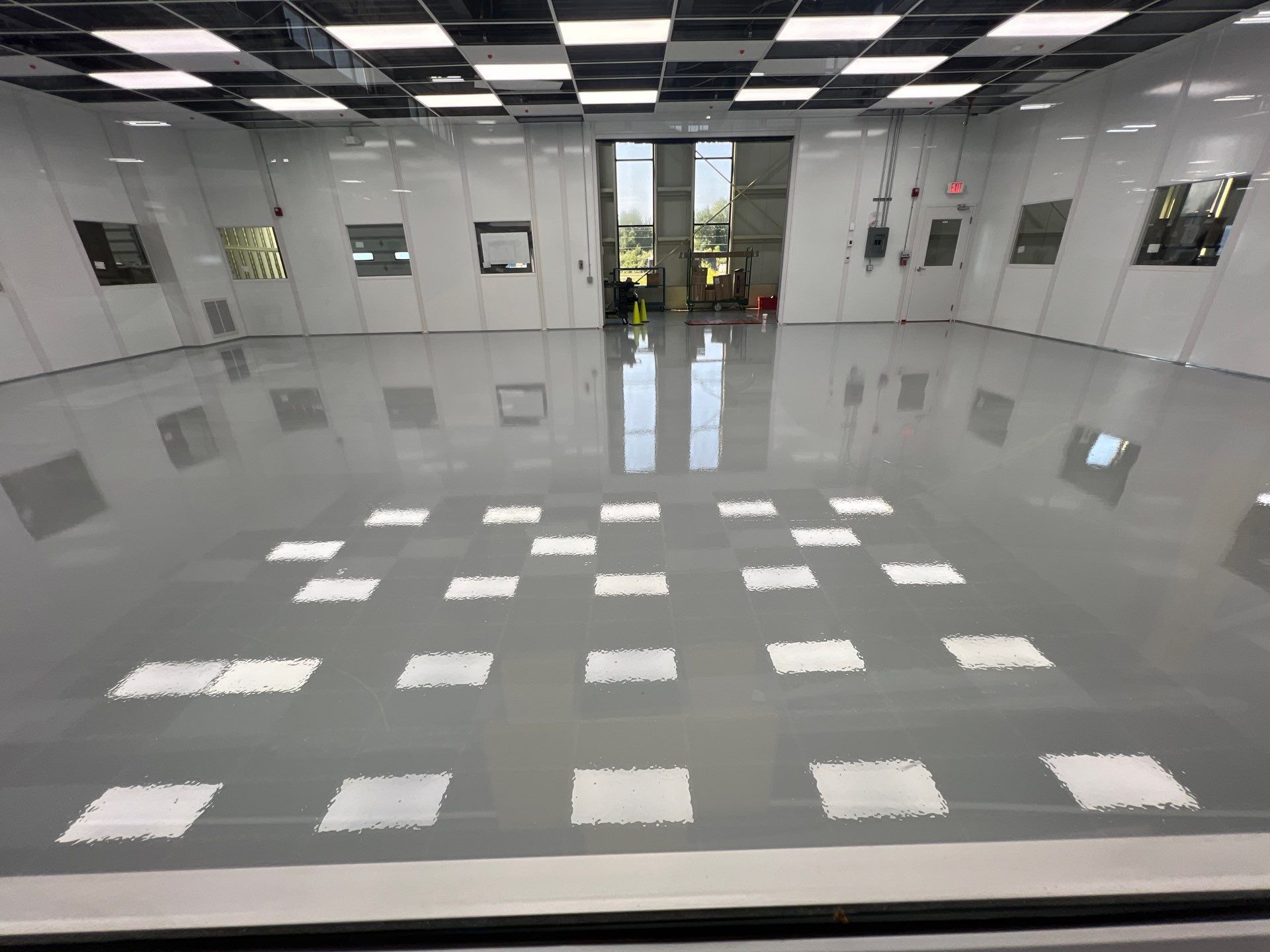 Precision ESD Epoxy Floor Installation – 1,800 Sq. Ft. Industrial Space by Gordon Painting