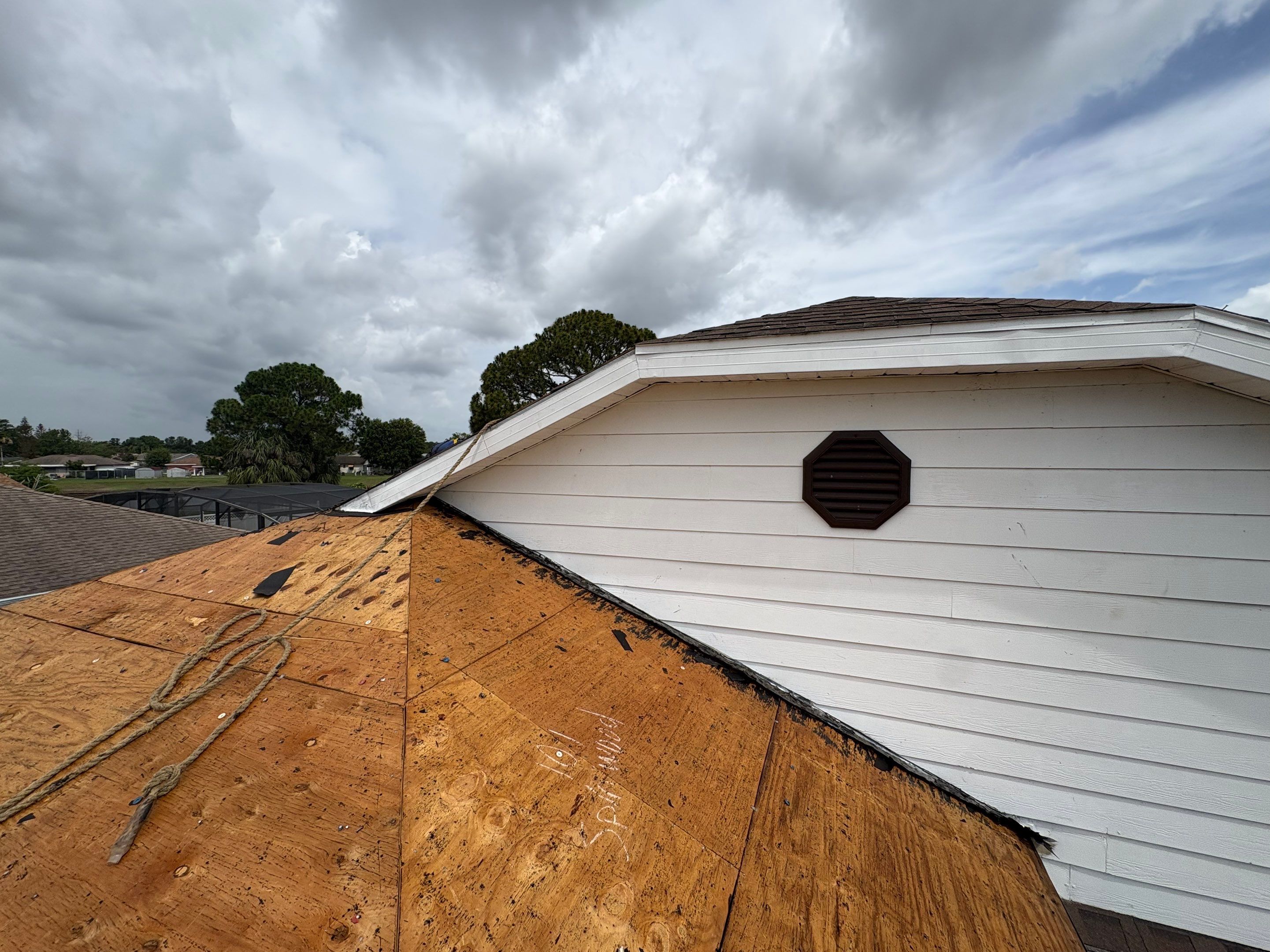 Residential Metal Roofing Installation and Gutter Replacement in Kissimmee by Pinnacle Roofing Group