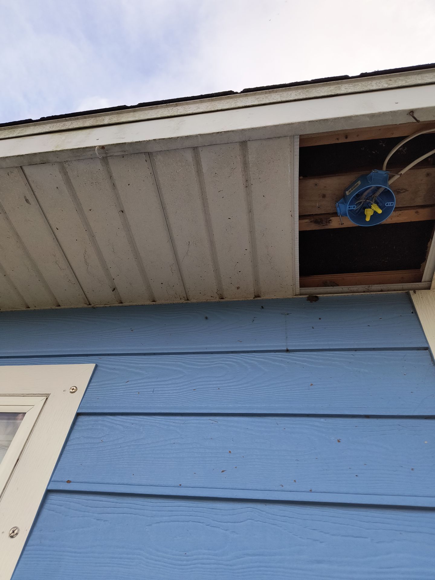 White Vinyl Soffit Installation in Venice FL by Gutter Professors