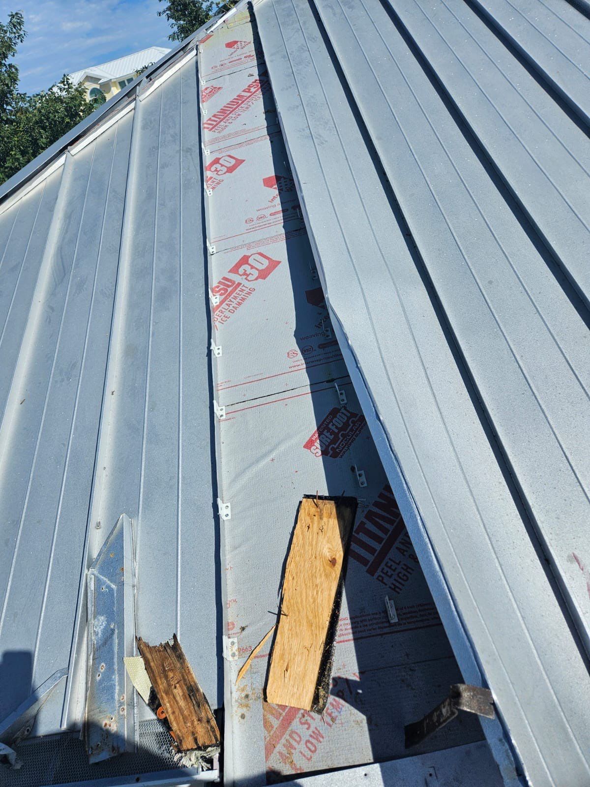 Residential Roofing Repair using Gulf Coast Metals Gulf Seam Panels by Four Peaks Roofing