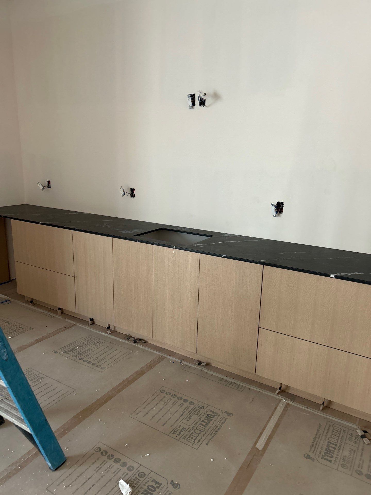 Denver Kitchen, Bath, Home Entertainment, and Closet Install by Concept 32, Inc.