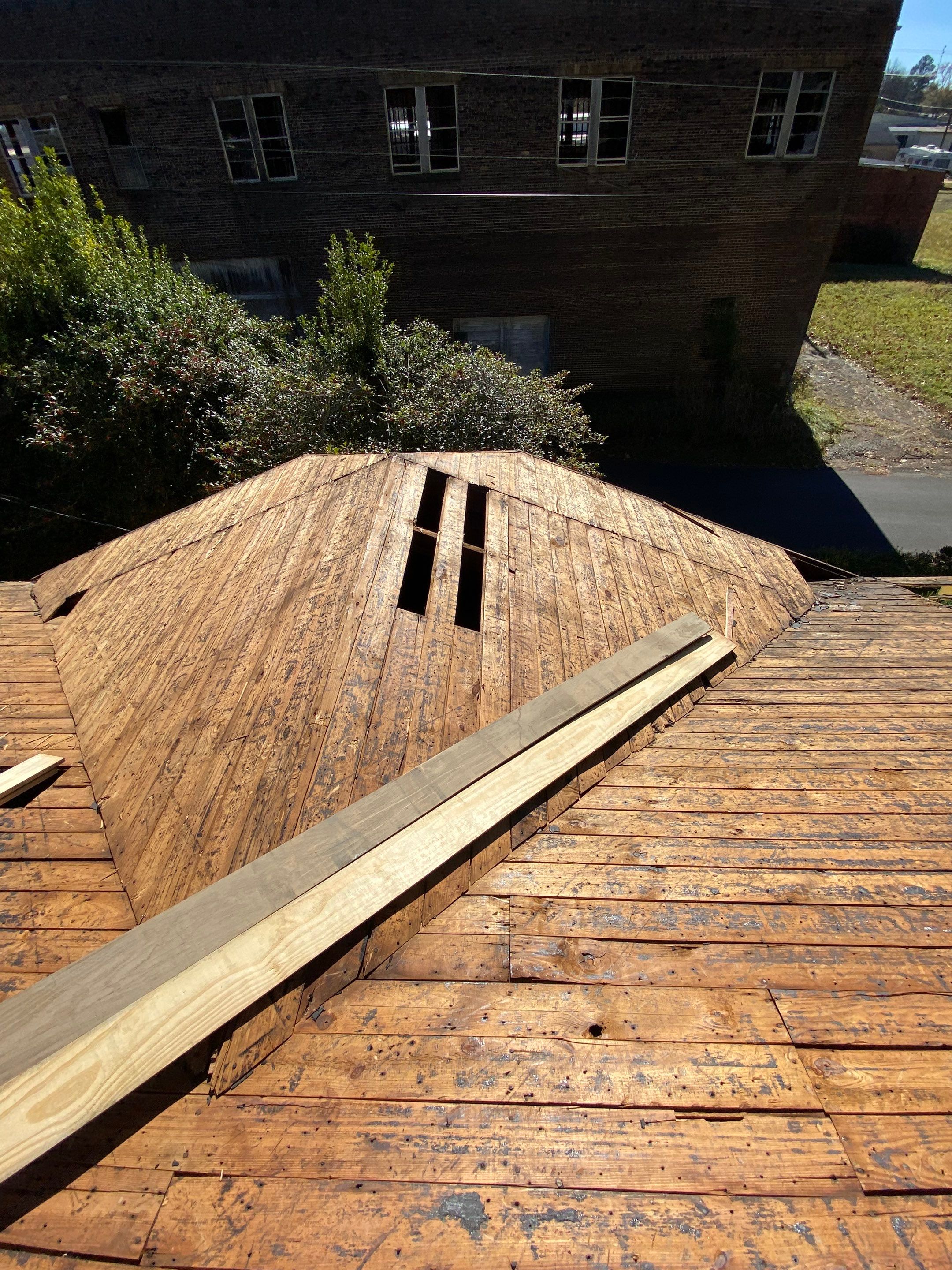 Residential Shingle Reroof using CertainTeed XT25: Resawn Shake by Hostetler Roofing