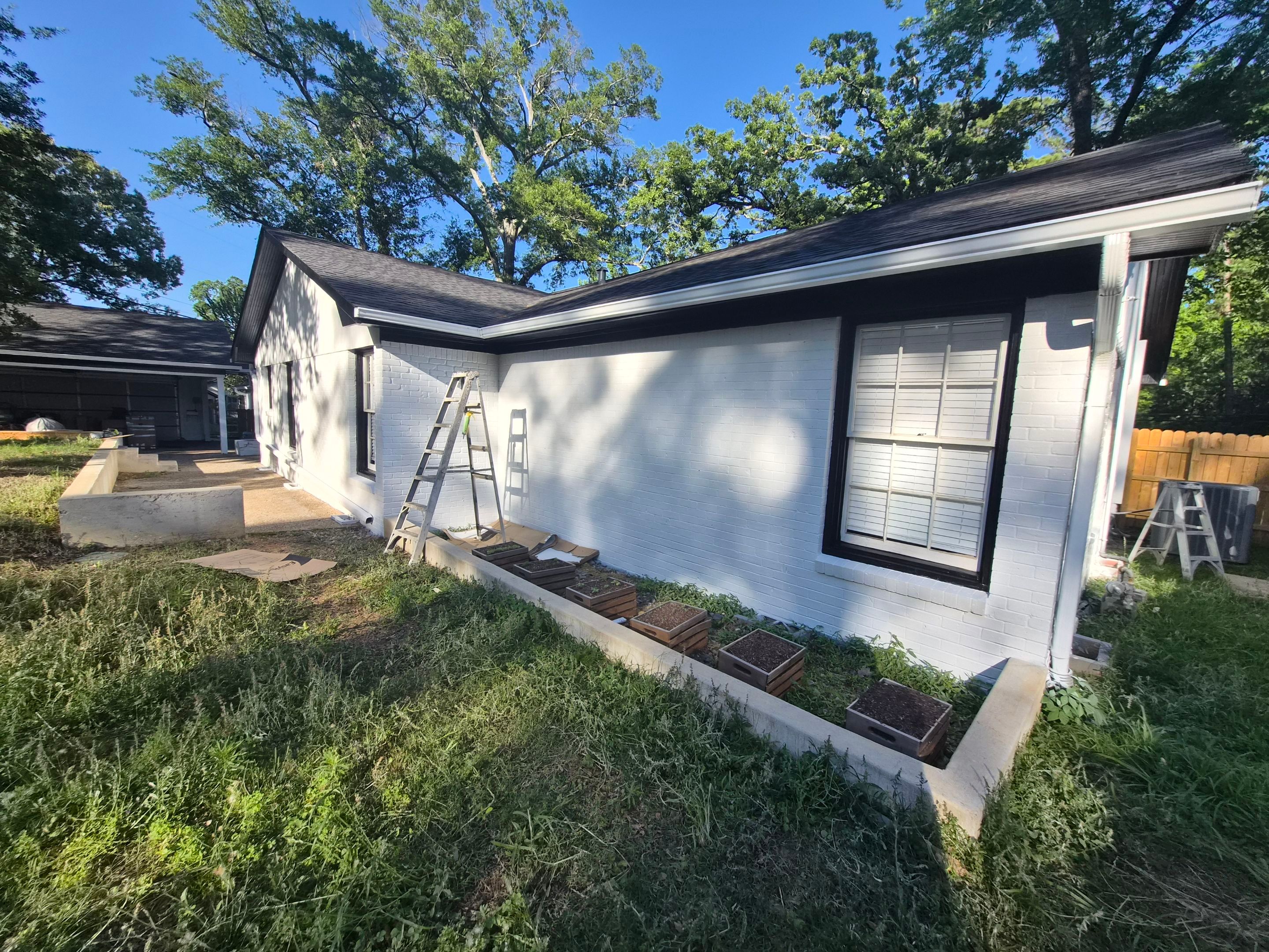 From Gray to Modern White: Exterior Repaint in Tyler, TX by Quality Coats Painting