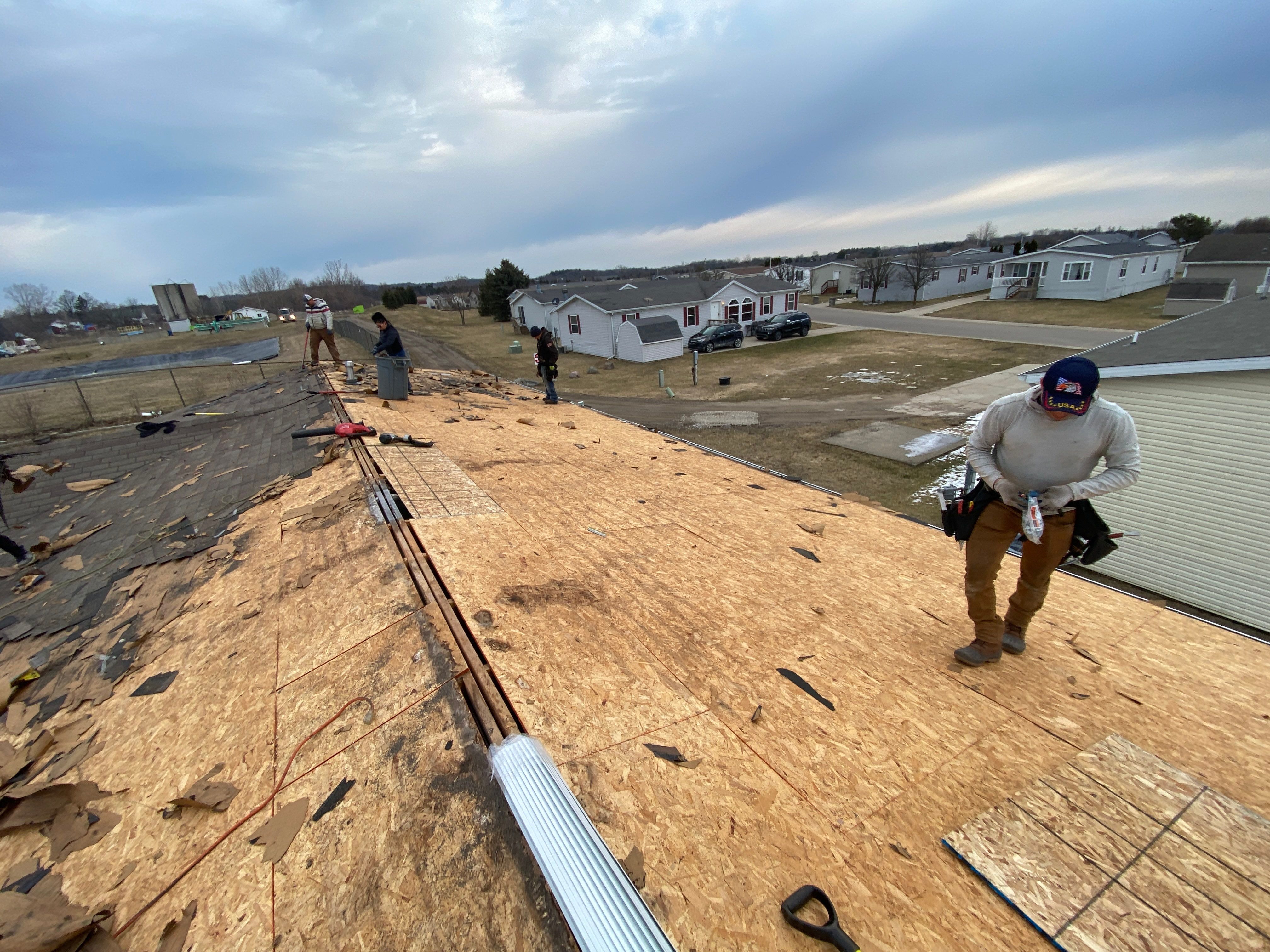 Roof Replacement using CertainTeed Landmark by 180 Contractors
