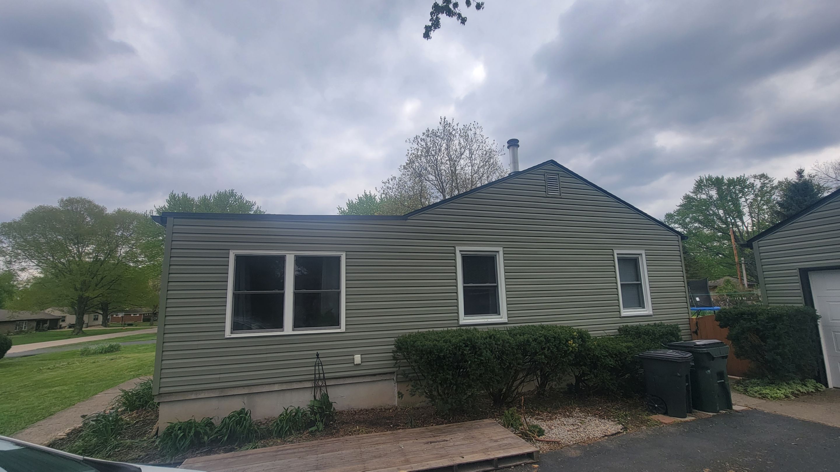 Residential Roofing Installation Using Onyx Black Durations by WIW Enterprises Inc