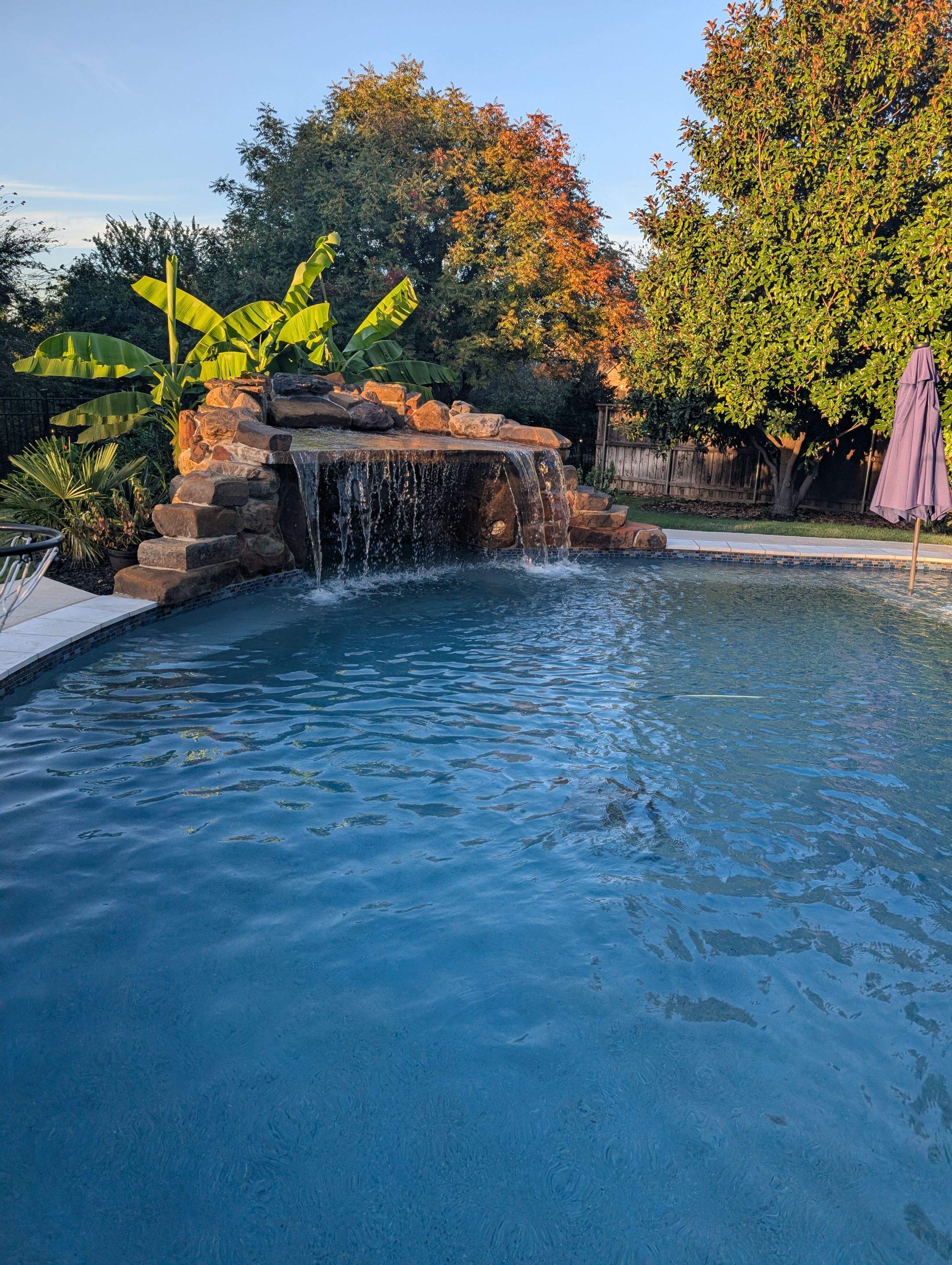 Large Freeform Resort-Style Pool by Pinnacle Pools and Spas - DFW