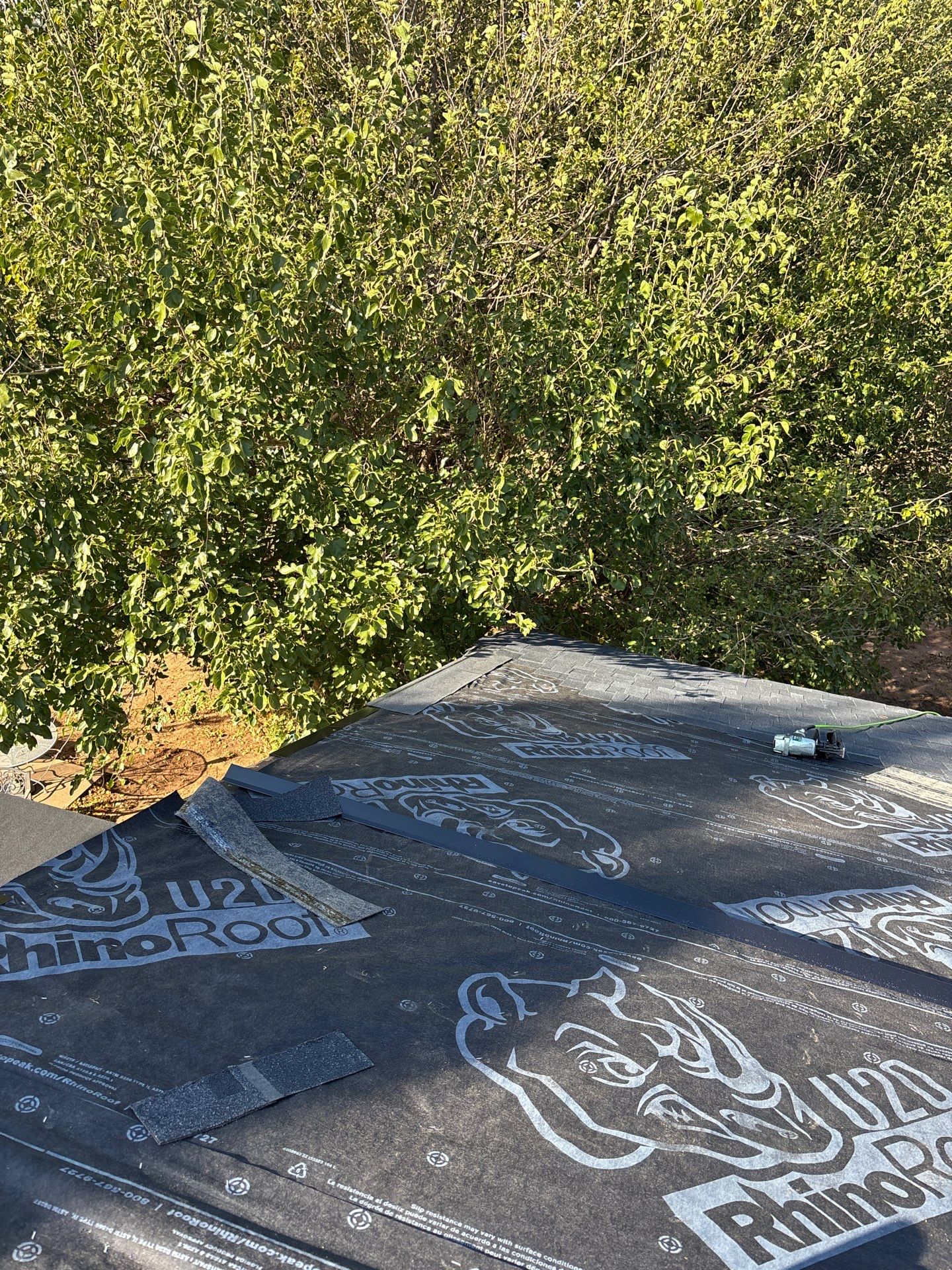 Owens Corning - Onyx Black by Frontline Roofing and Construction