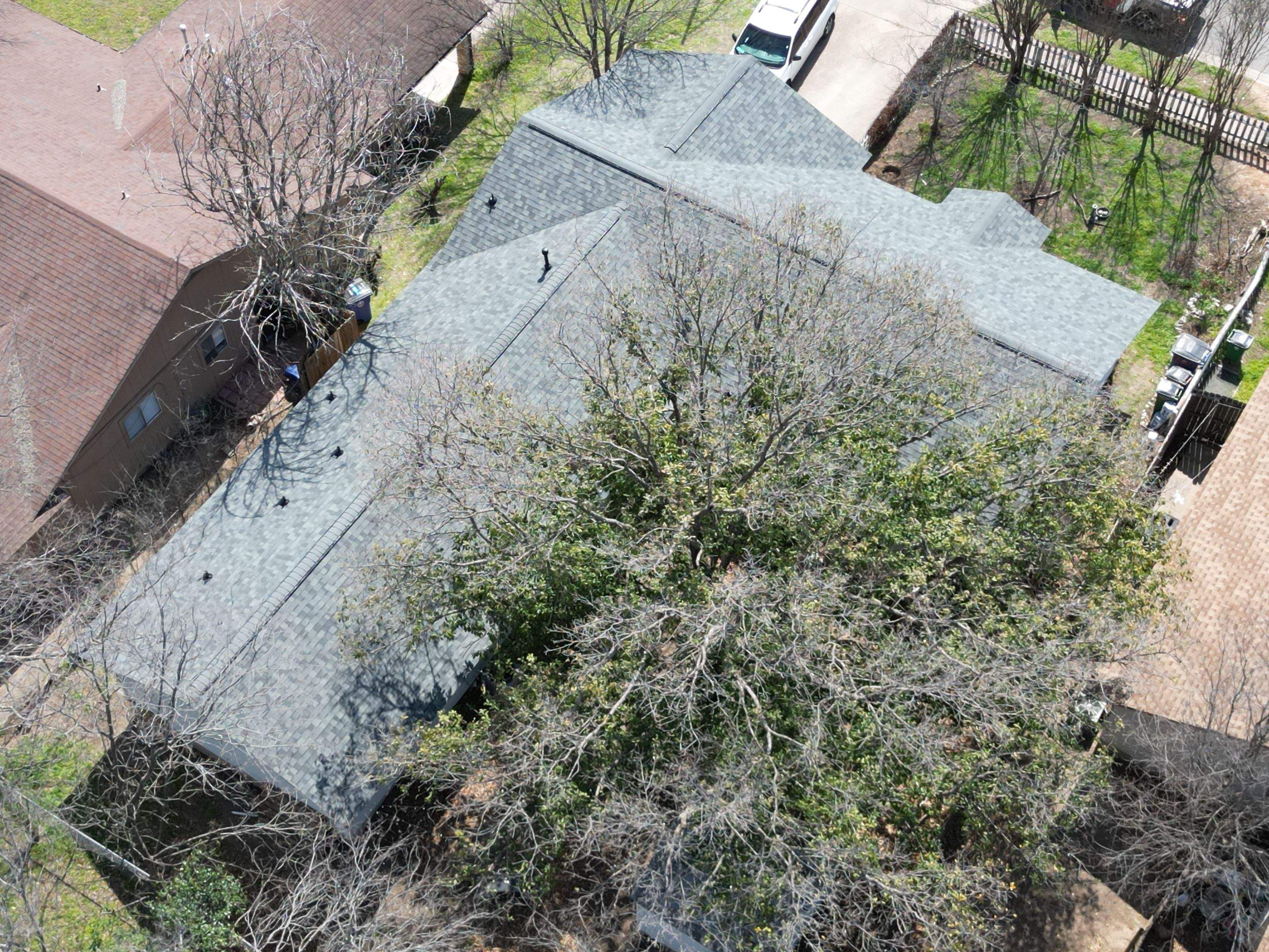 Estate Gray - Owens Corning TruDefinition Duration by RoofsOnly.com