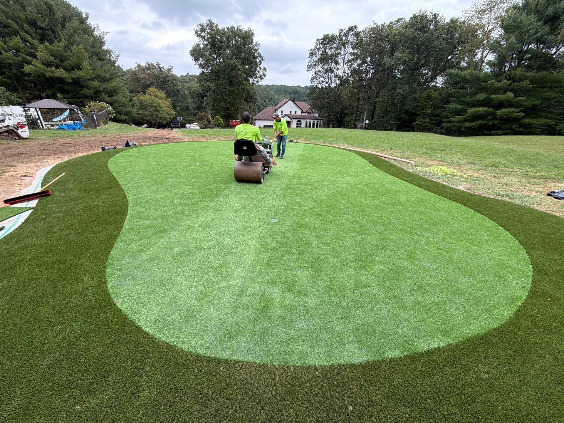 Airbnb Custom Green Install by Hocking Hills by Southwest Greens Midwest