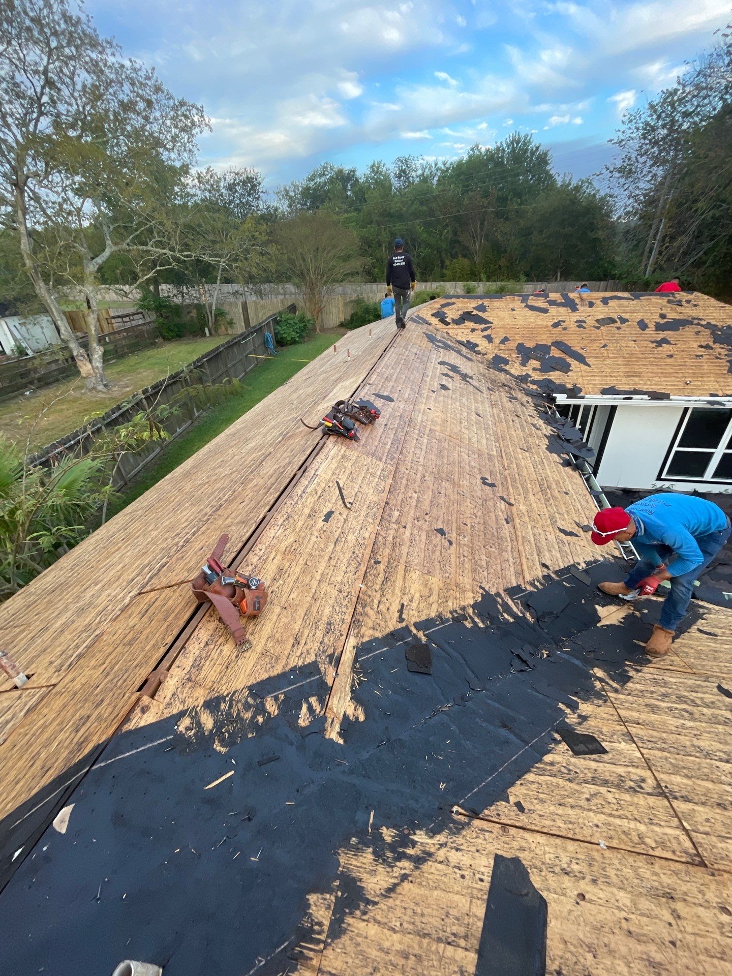 Residential Roofing Installation using Owen's Corning Duration (Lifetime) Shingles by Roof Repair Company