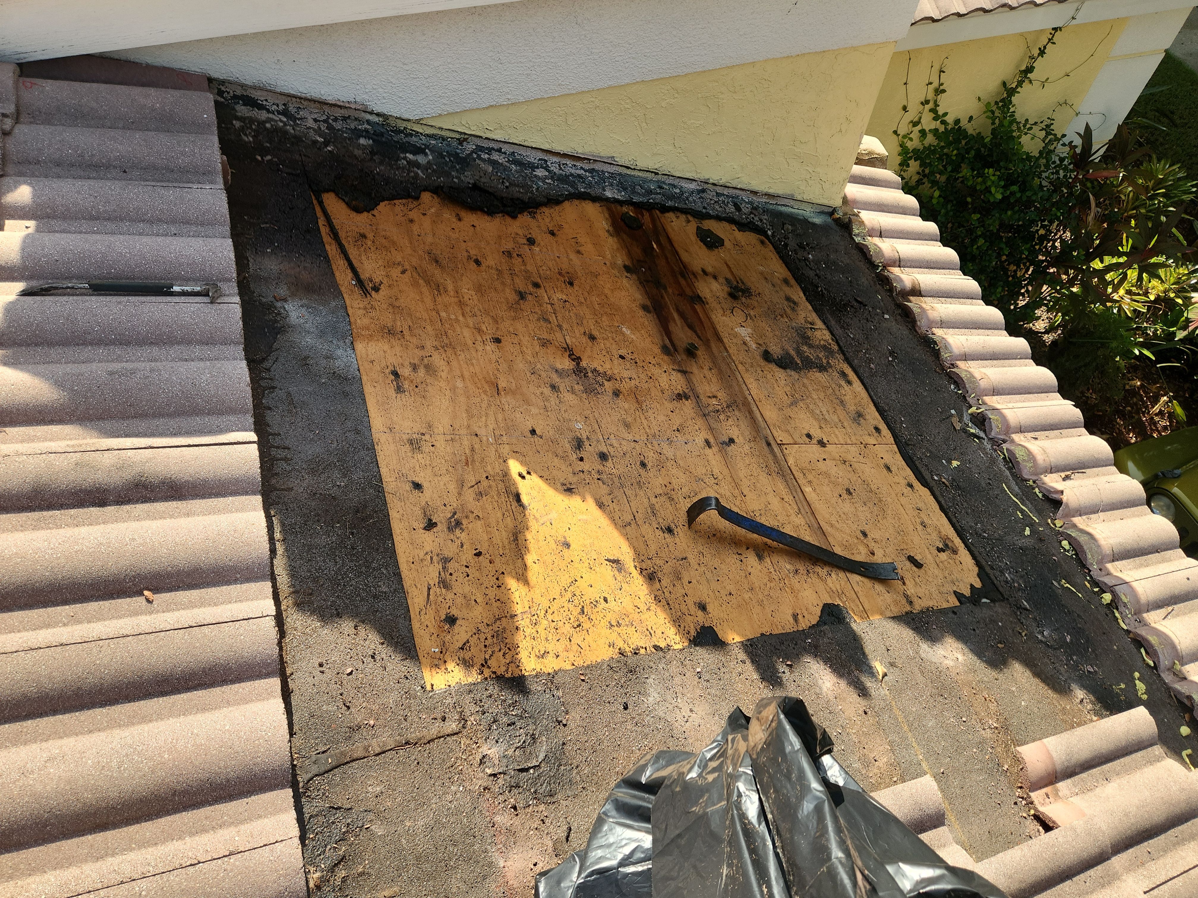 Tile Roof Repair in Lake Worth – Trusted, Professional, and Detail-Oriented Service by Aastro Roofing