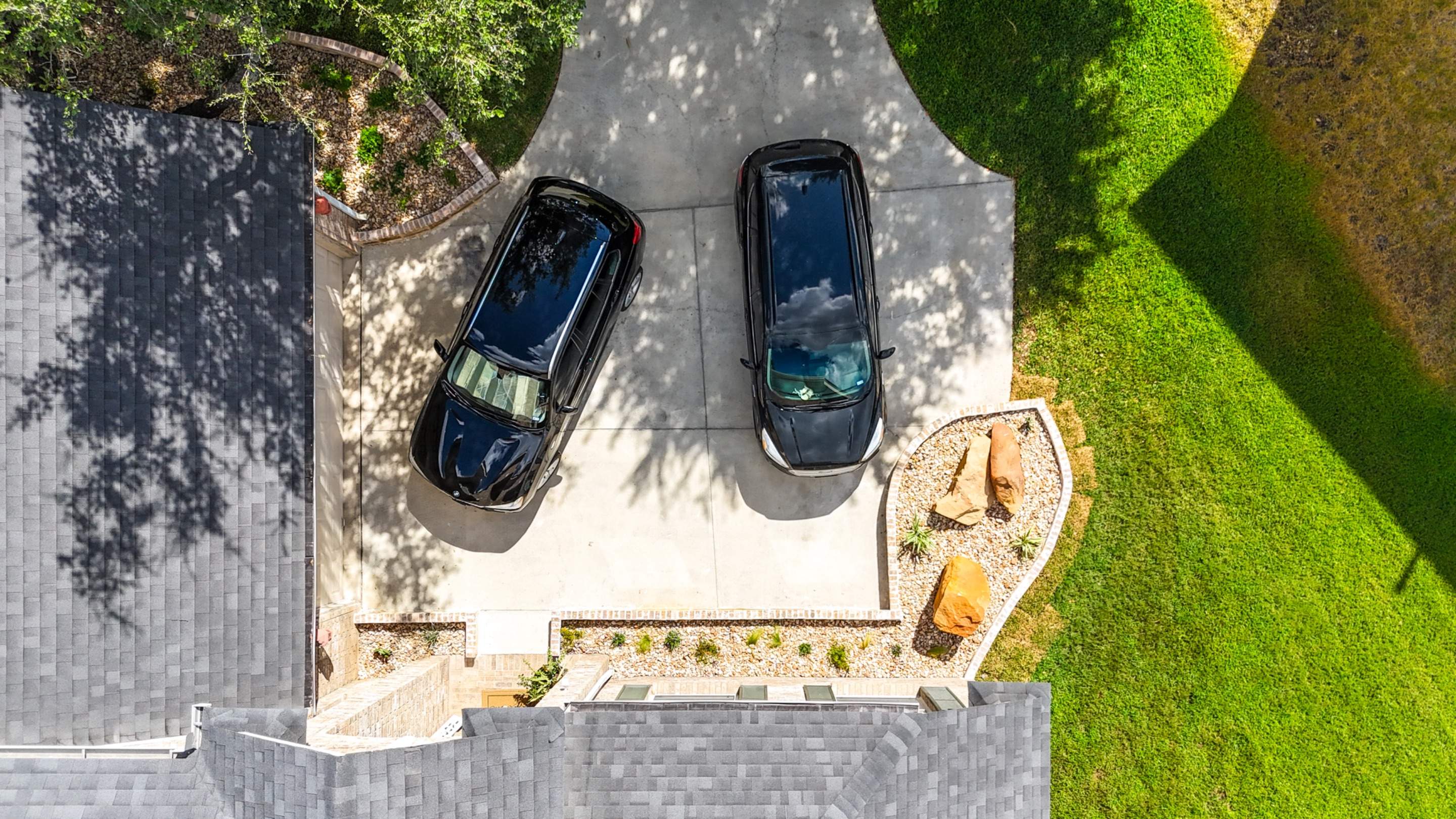 Stone Oak - San Antonio, TX by Hole In One Lawns, LLC