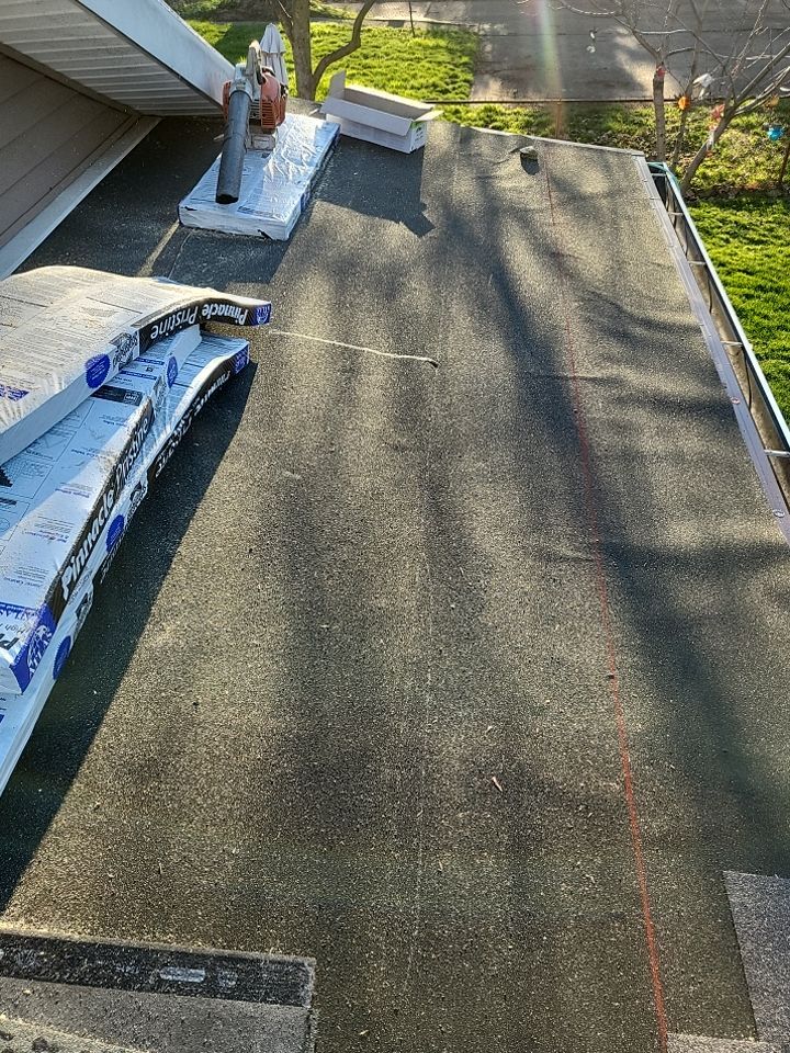 ATLAS PINNACLE COLOR: WEATHERED WOOD DRIP EDGE: MUSKET BROWN by Eagle Eye Roofing