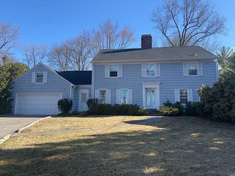 Scarsdale NY Colonial by Ideal Siding 