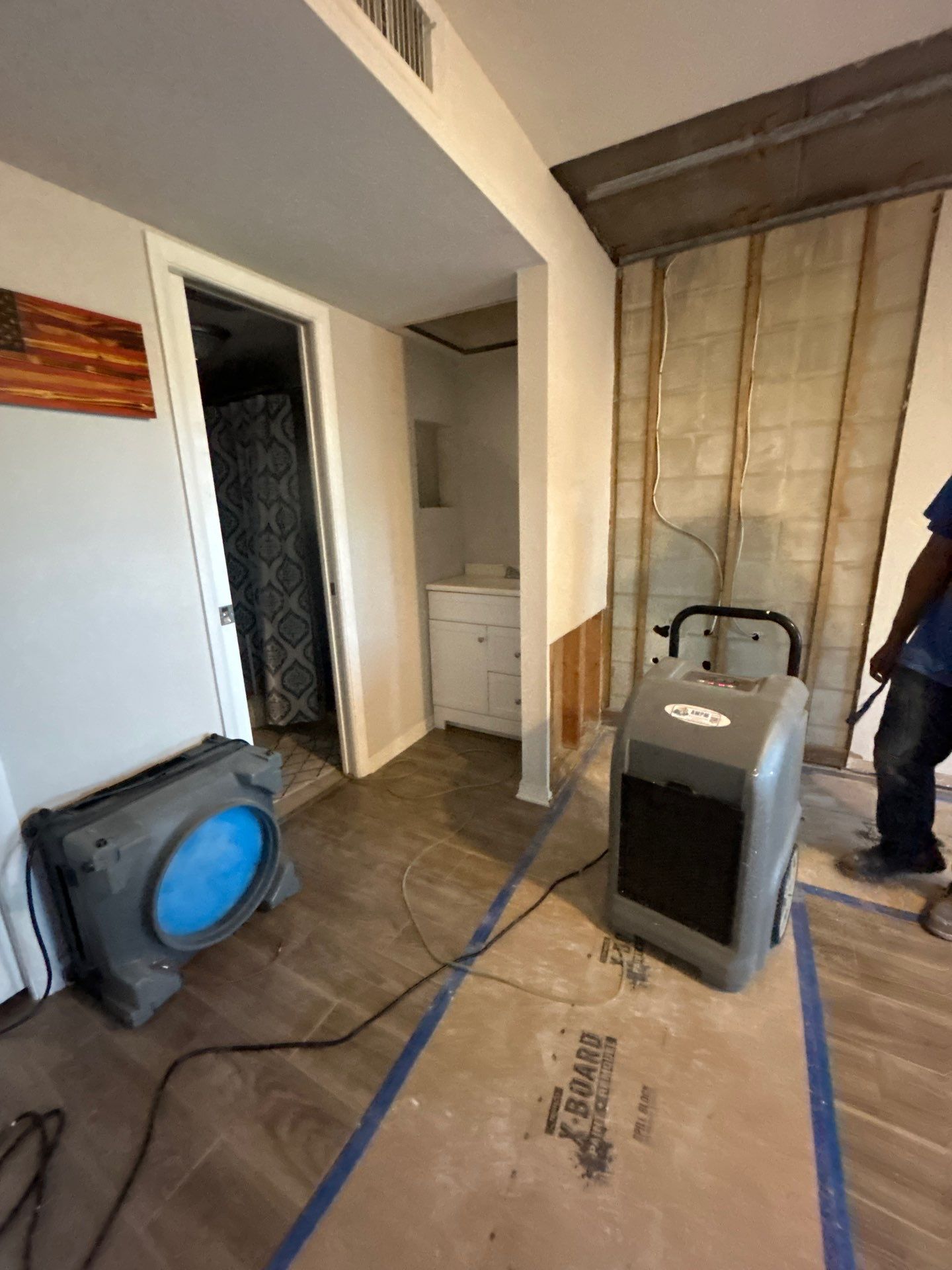 Water Damage Rebuild In Bradenton, FL by Ampm Restoration Services