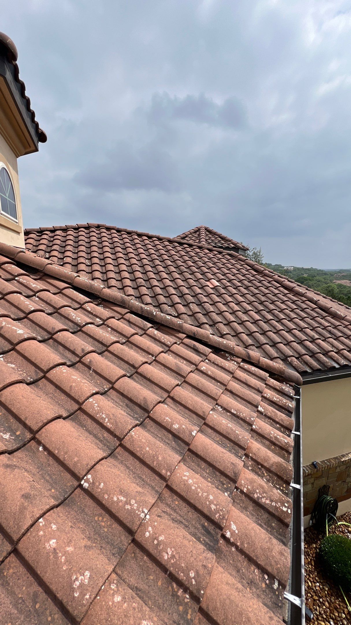 Tile Roof Wash Project in Boerne by Bright Choice