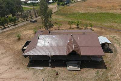 Metal roofing installation using Standing seam metal roofing system