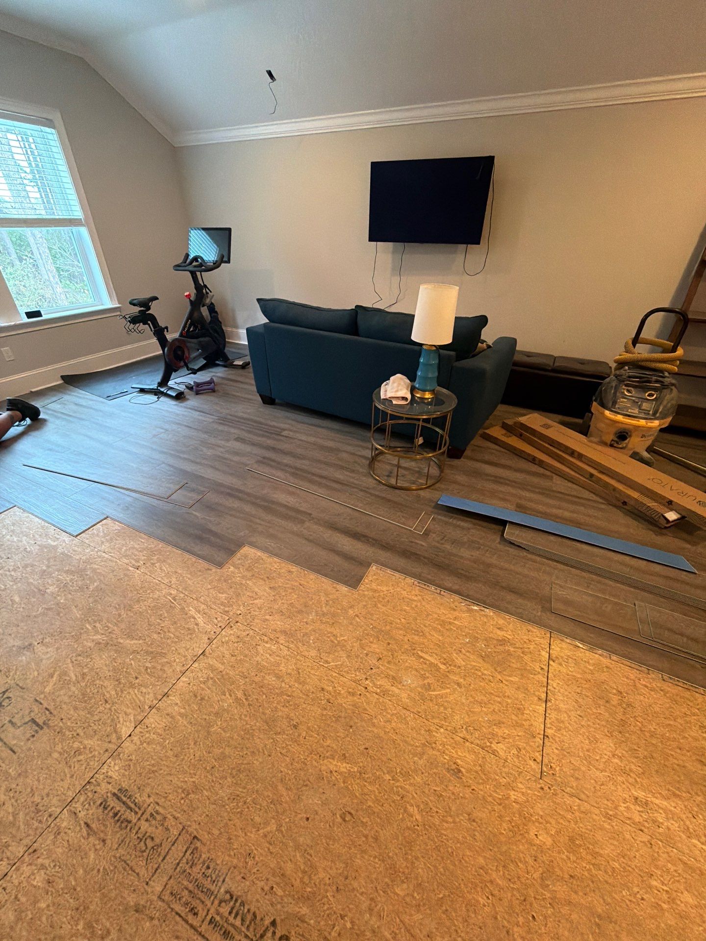 Flooring Repairs & Installation In Ponte Vedra by Axtra Hand