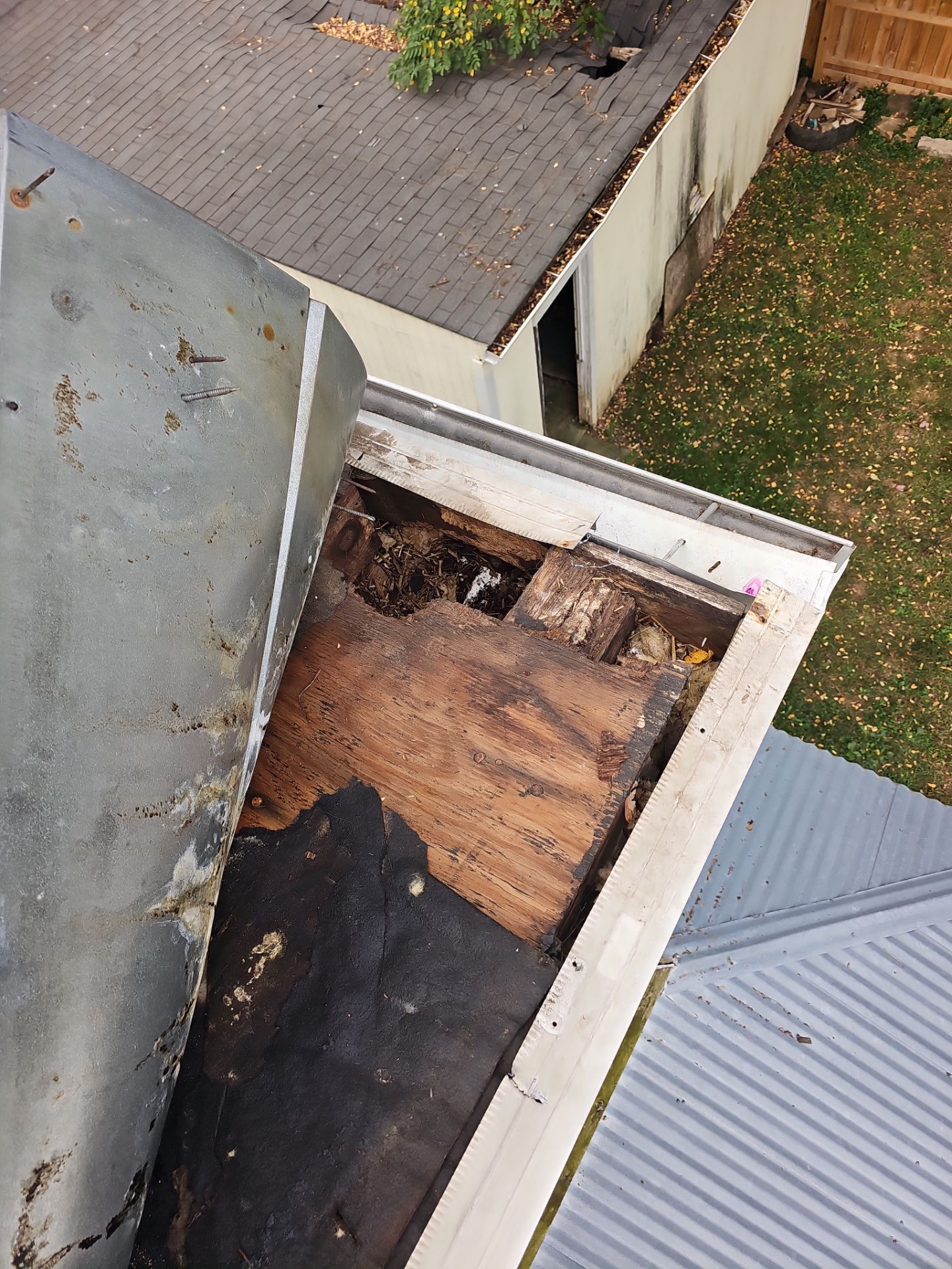 Metal Roof Replacement and Repair by Winchester Roofing