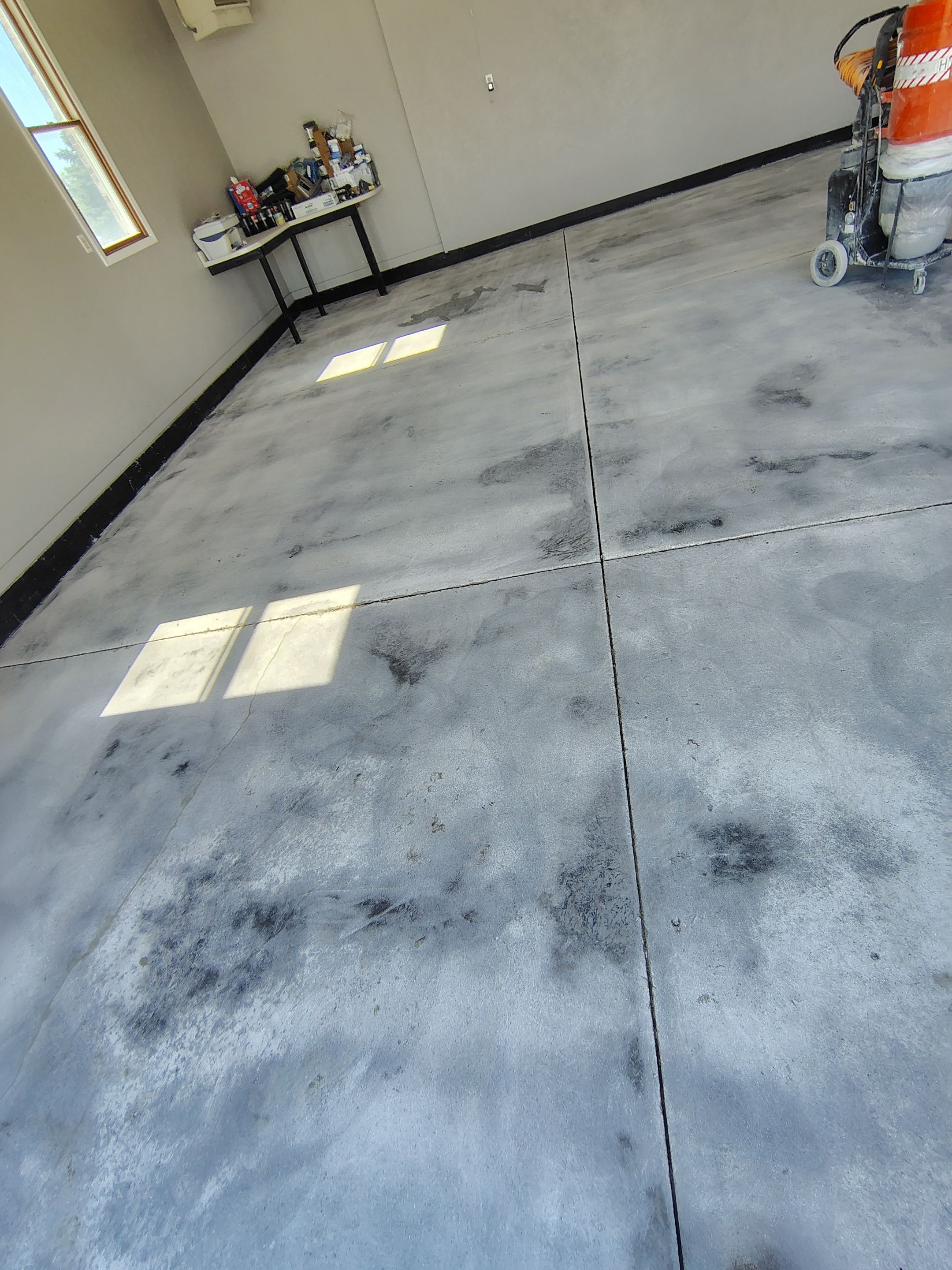 Garage Concrete Floor Coating and Crack Repair in Onawa by Select Painting, Coatings & Garage Cabinets