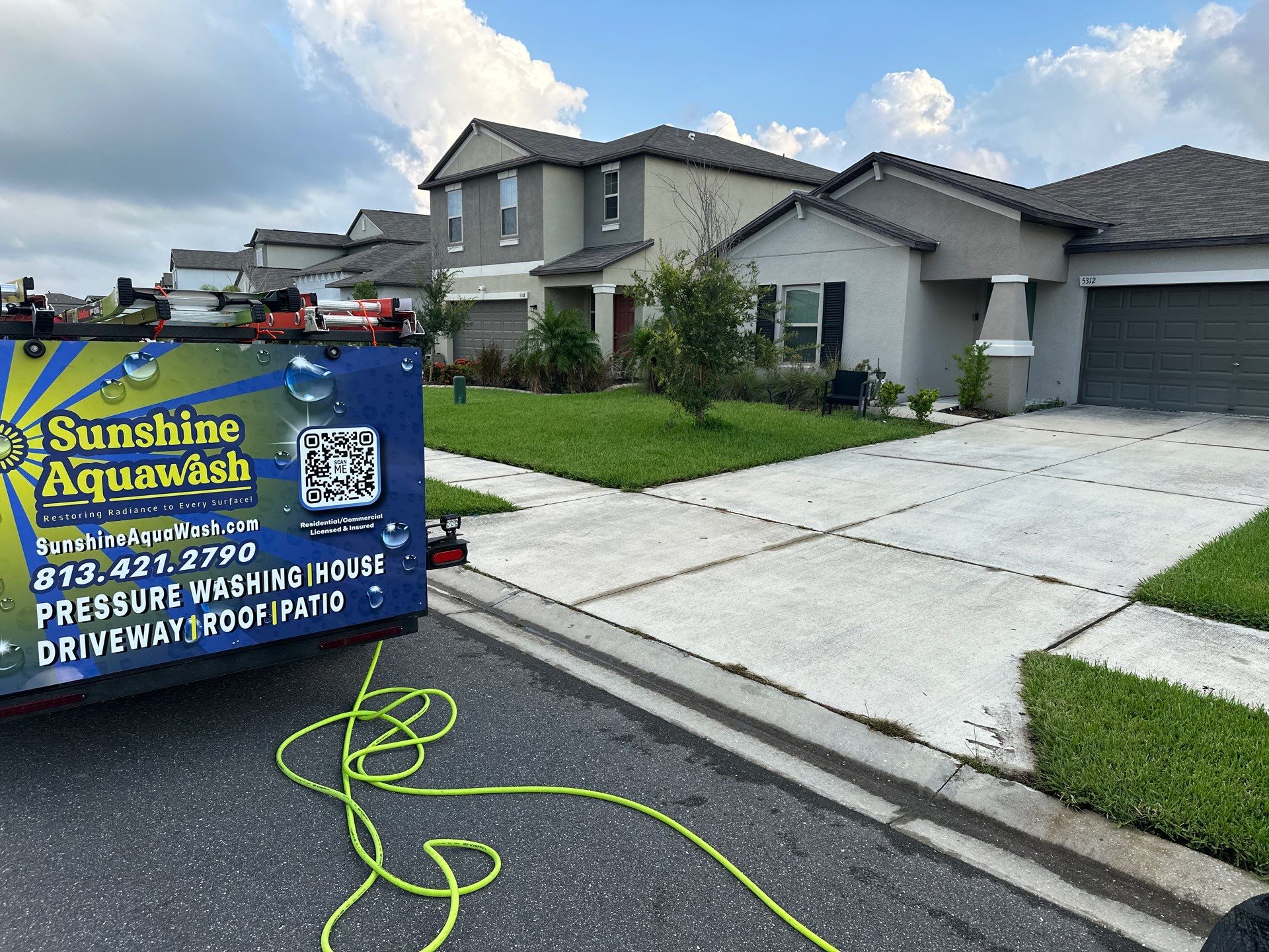 🚿 Concrete Driveway, Sidewalk & Entryway Cleaning – Trevesta Community, Palmetto, FL by Sunshine AquaWash