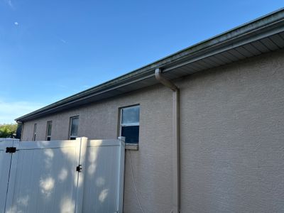 https://www.sunshineaquawash.com/residential-pressure-washing-services/gutterbrightening