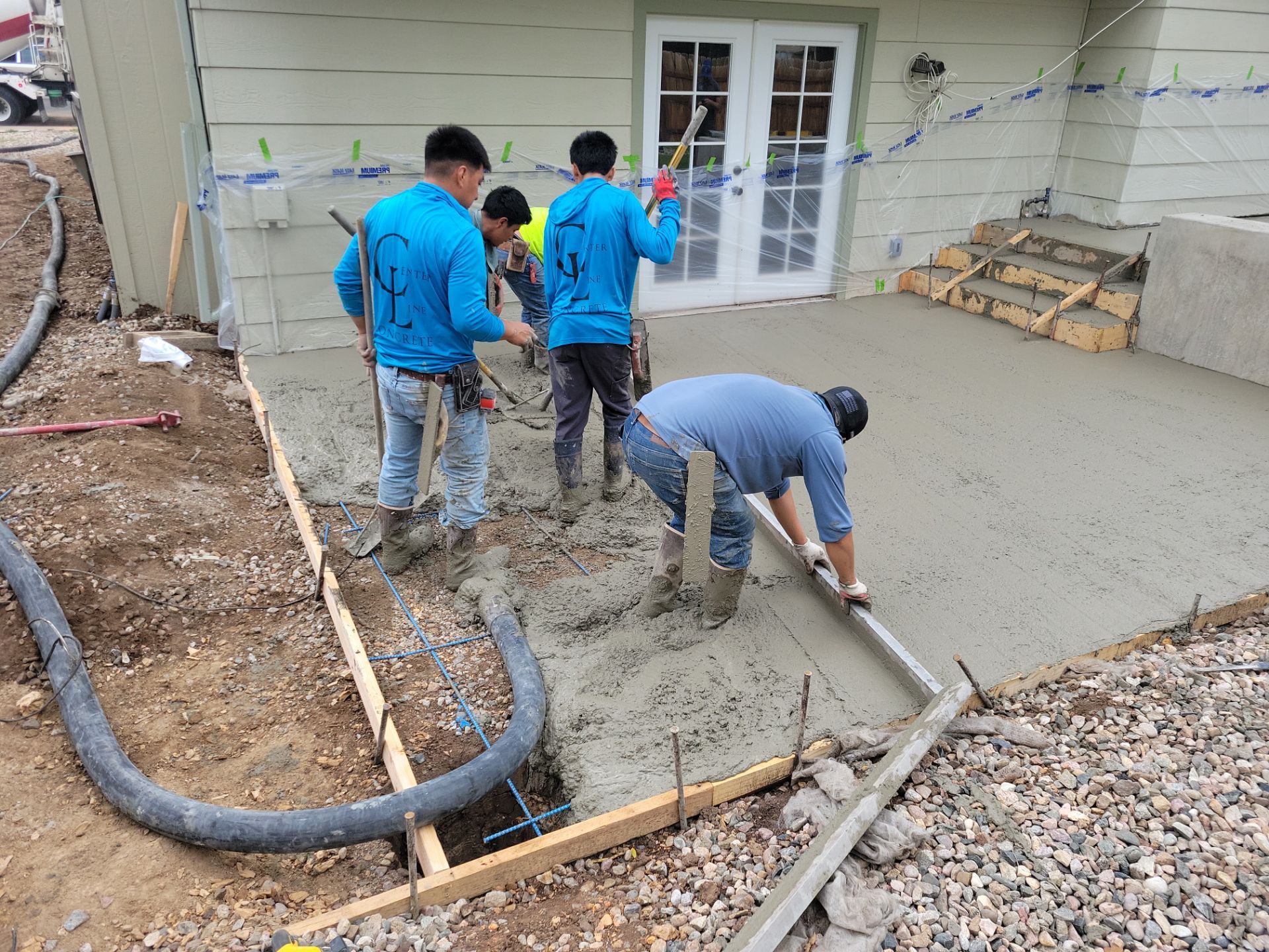 New Concrete Patio and Integrated Retaining Walls in Fort Collins by Center Line Concrete