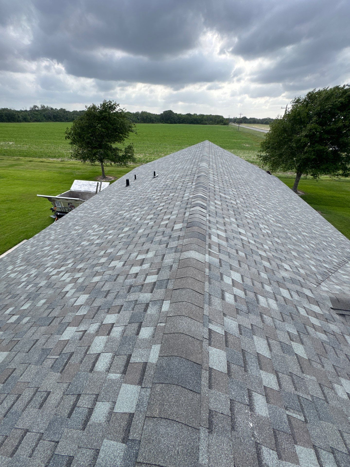Roof Replacement louise by Roof Repair Company